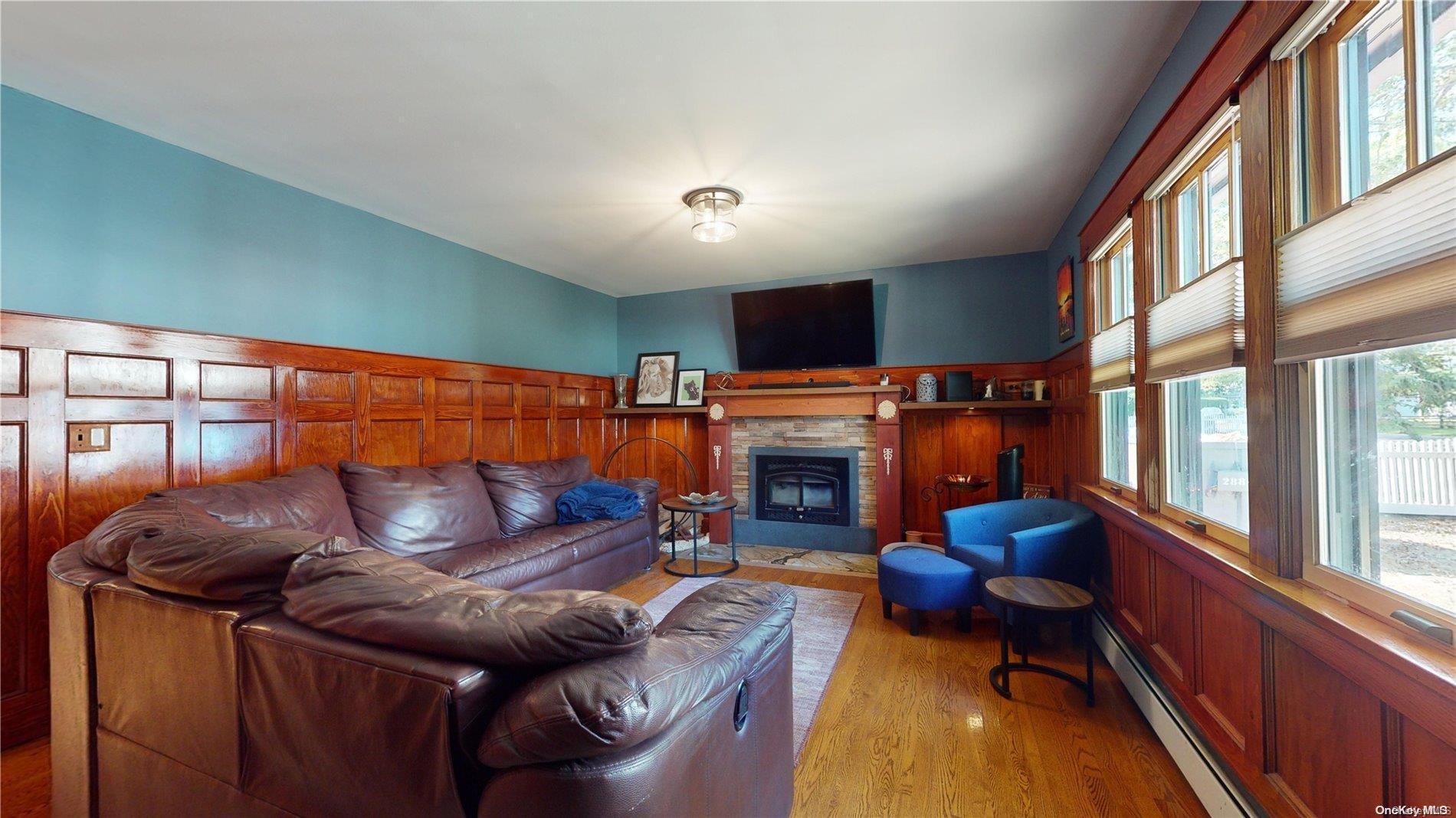 Single Family Heather  Suffolk County, NY 11960, MLS-L3584292-4