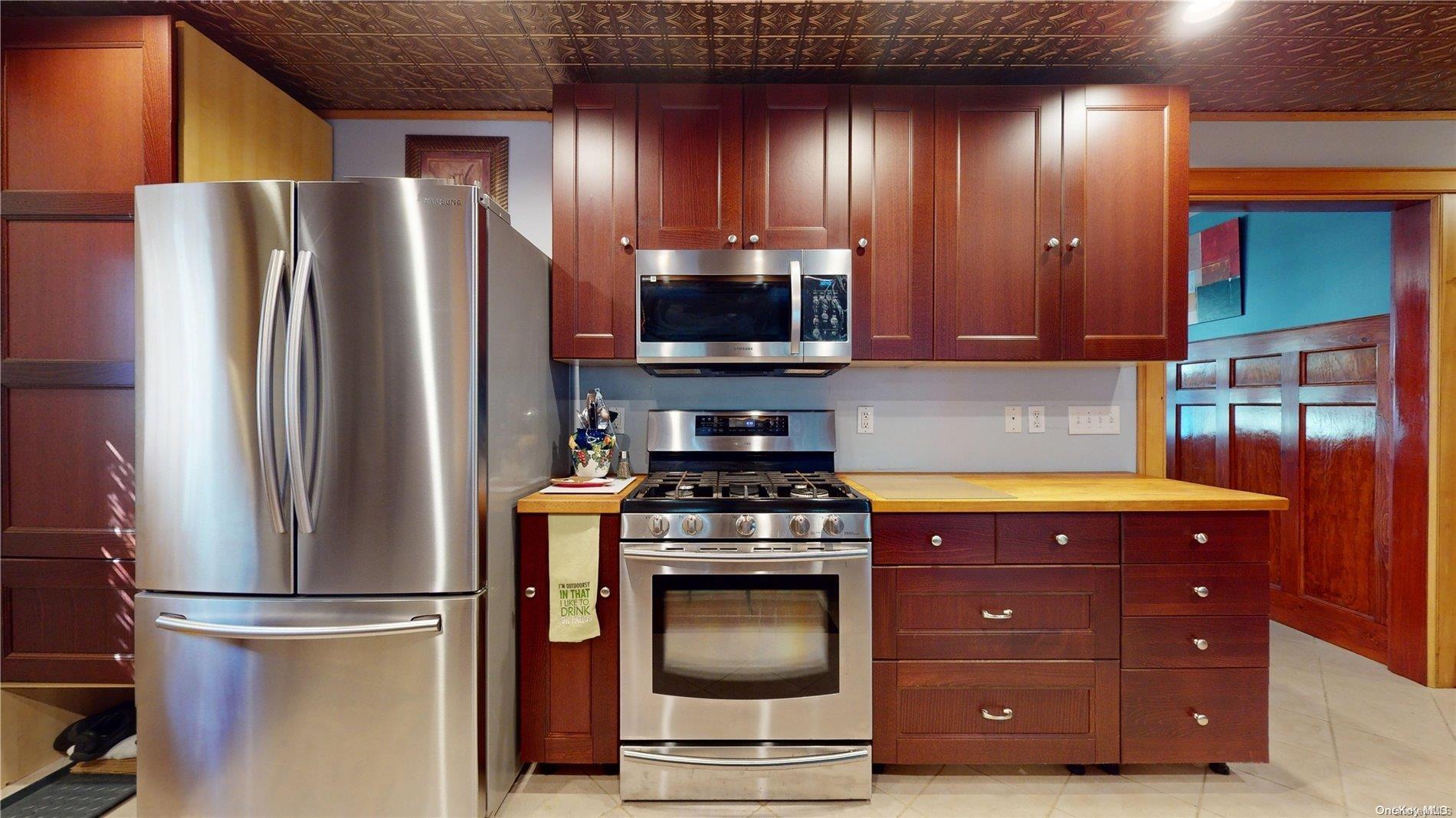 Single Family Heather  Suffolk County, NY 11960, MLS-L3584292-7