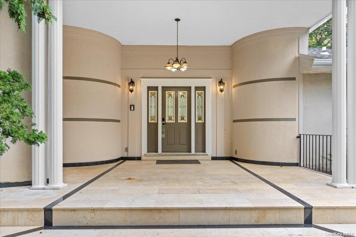 Single Family Hempstead  Nassau County, NY 11771, MLS-L3584344-2