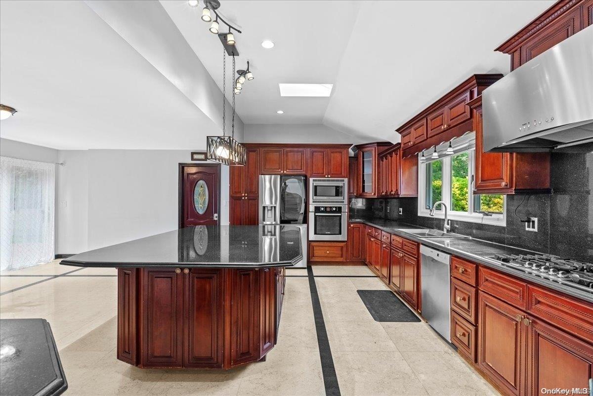 Single Family Hempstead  Nassau County, NY 11771, MLS-L3584344-8