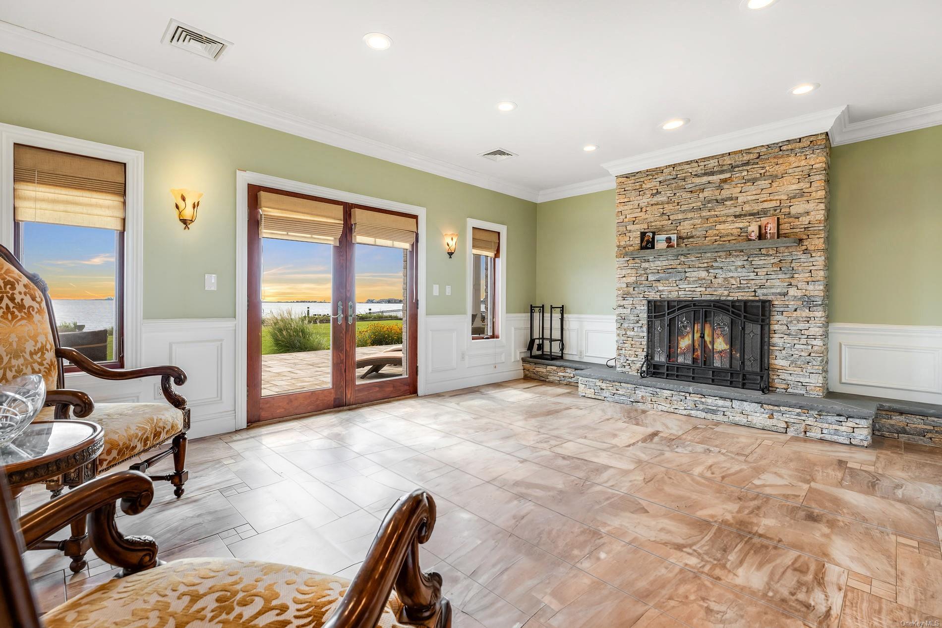 Single Family Wagstaff  Suffolk County, NY 11795, MLS-L3584545-7