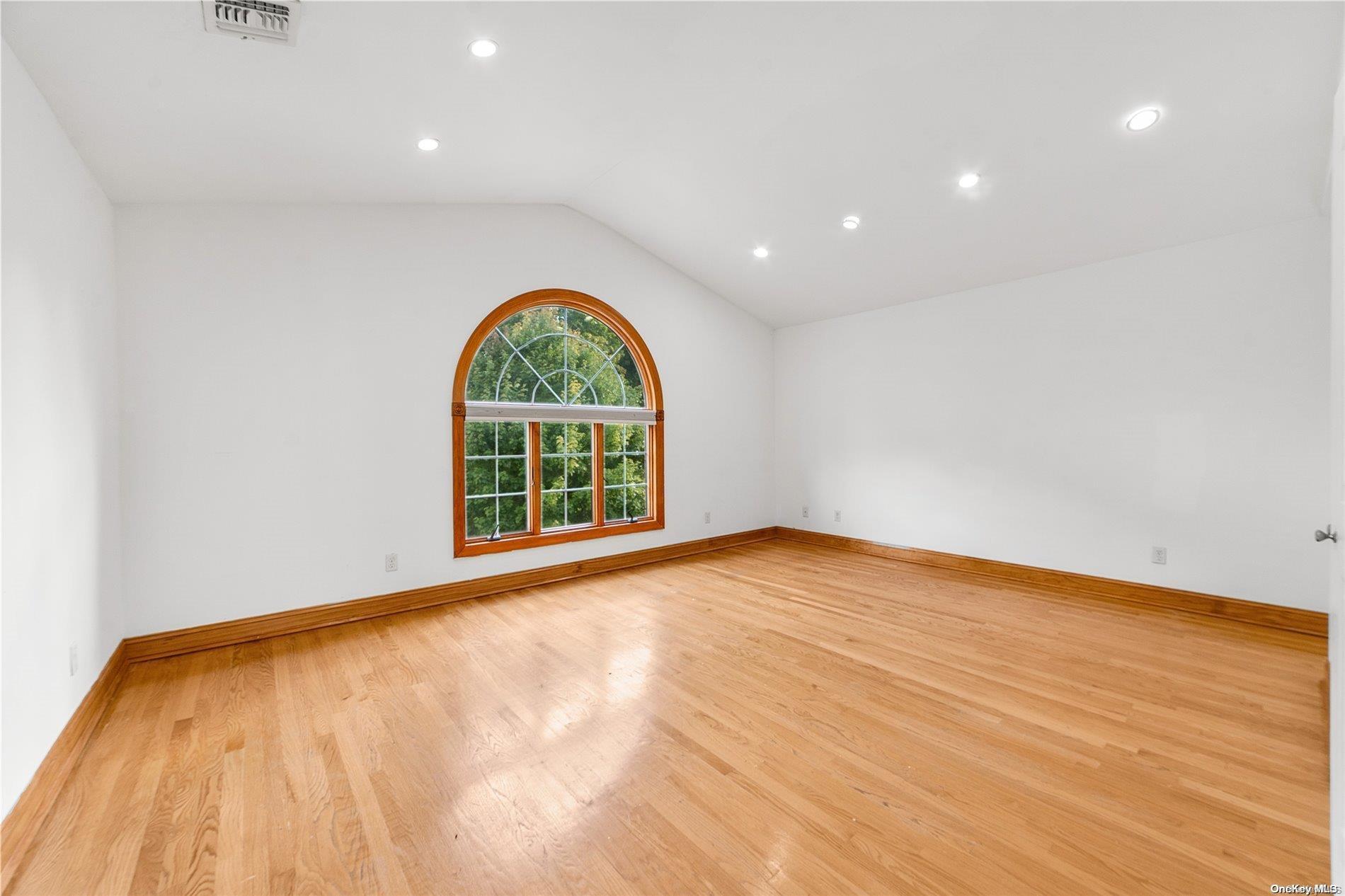 Single Family 86th  Queens, NY 11427, MLS-L3584566-14