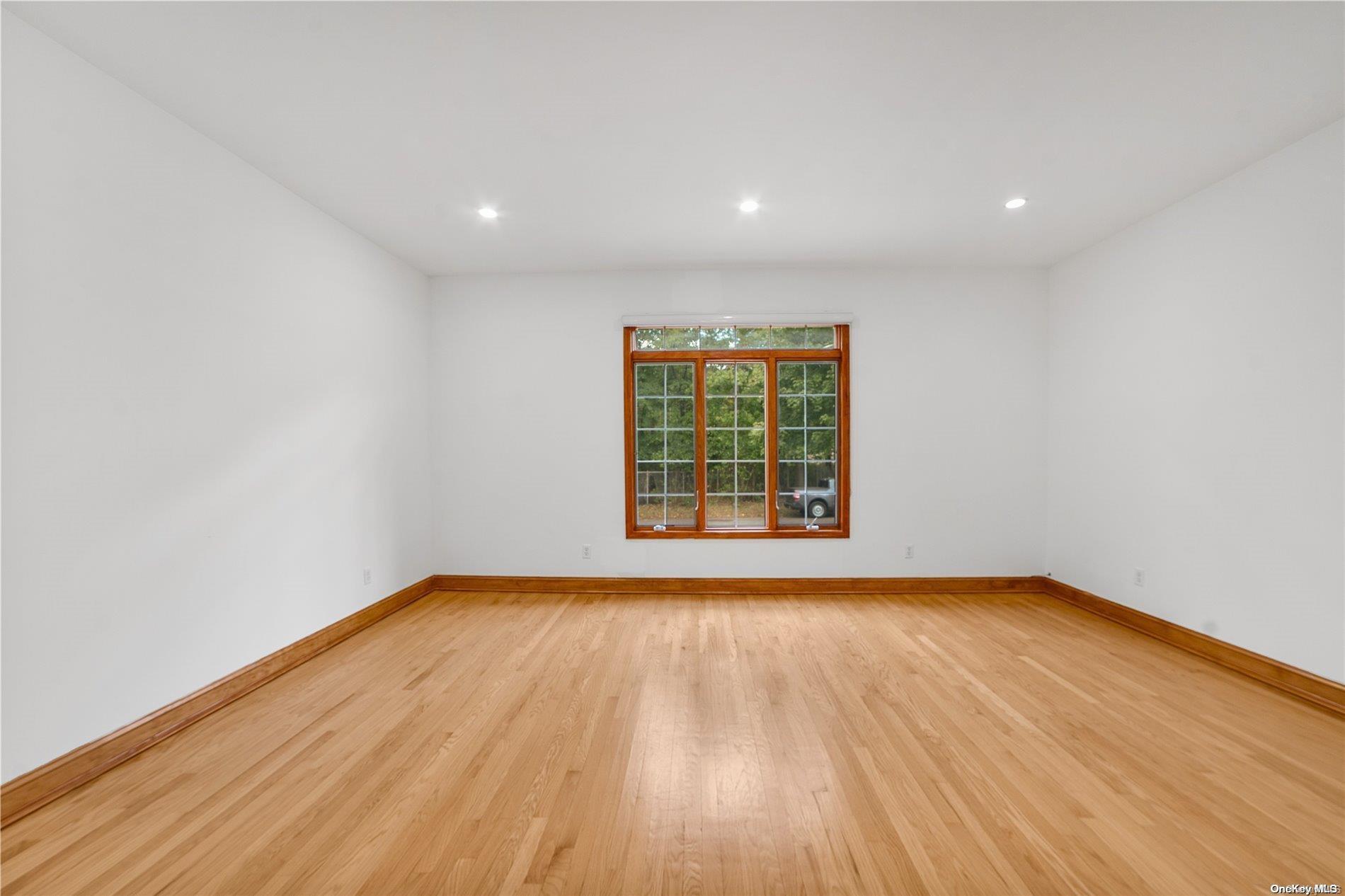 Single Family 86th  Queens, NY 11427, MLS-L3584566-9