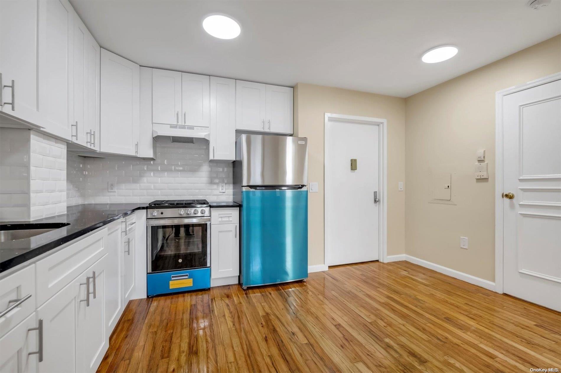 Single Family Fleet  Queens, NY 11379, MLS-L3584800-4