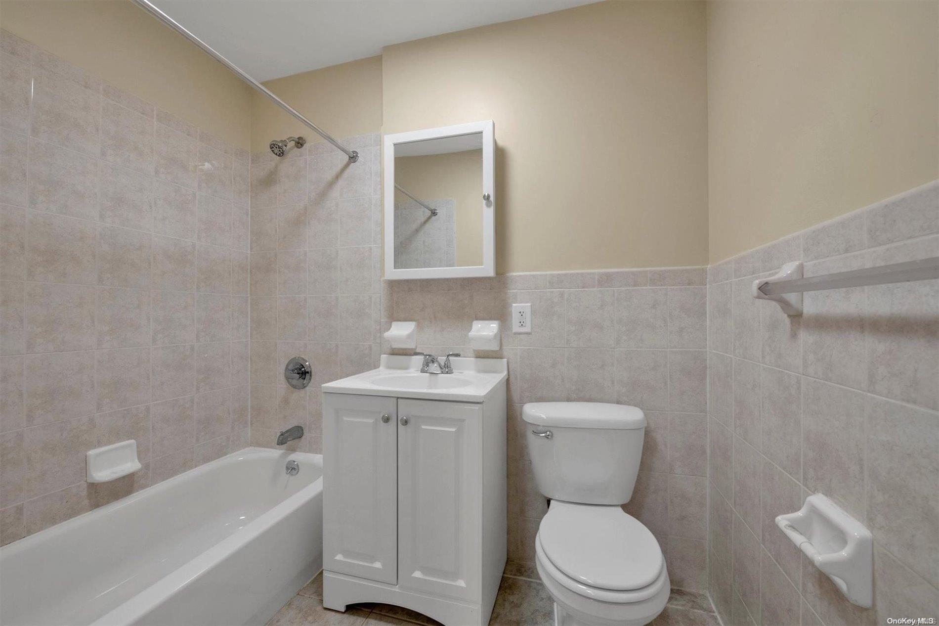 Single Family Fleet  Queens, NY 11379, MLS-L3584800-7