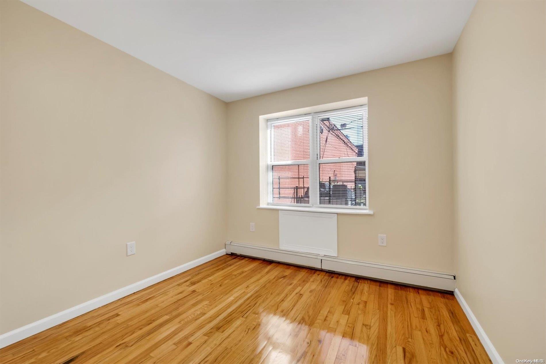 Single Family Fleet  Queens, NY 11379, MLS-L3584800-8