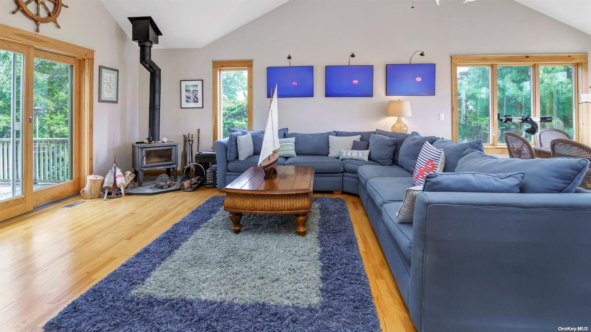 Single Family Oceanview  Suffolk County, NY 11968, MLS-L3584881-12