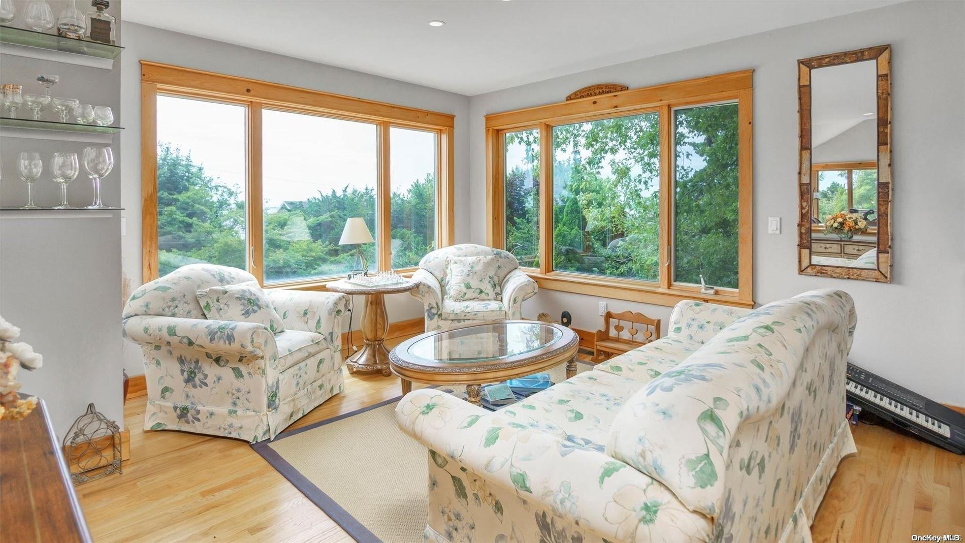 Single Family Oceanview  Suffolk County, NY 11968, MLS-L3584881-14