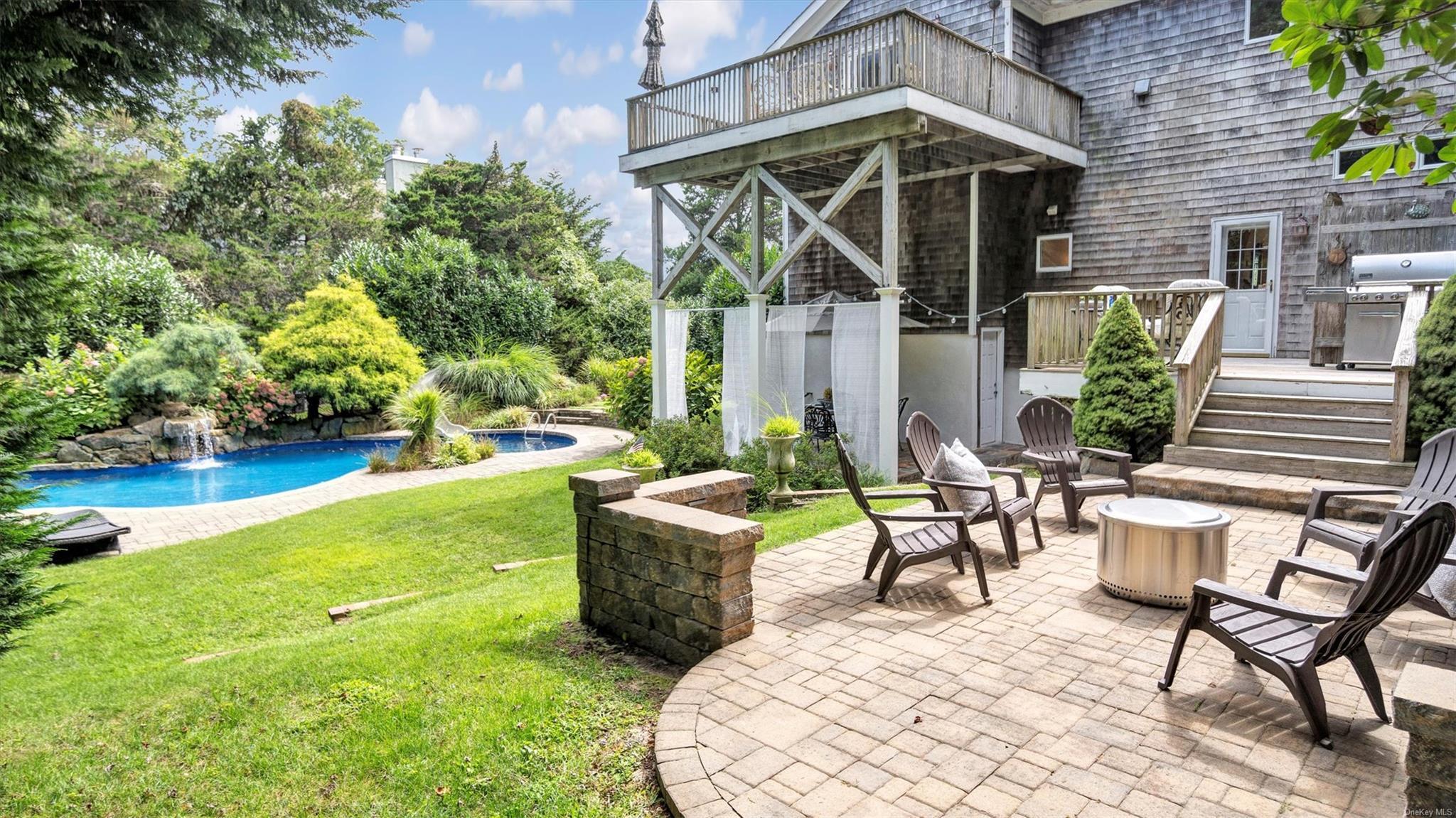 Single Family Oceanview  Suffolk County, NY 11968, MLS-L3584881-2