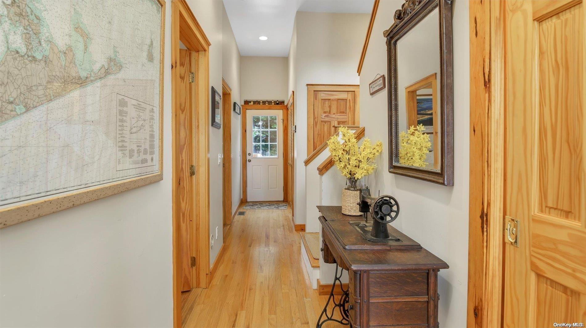 Single Family Oceanview  Suffolk County, NY 11968, MLS-L3584881-21
