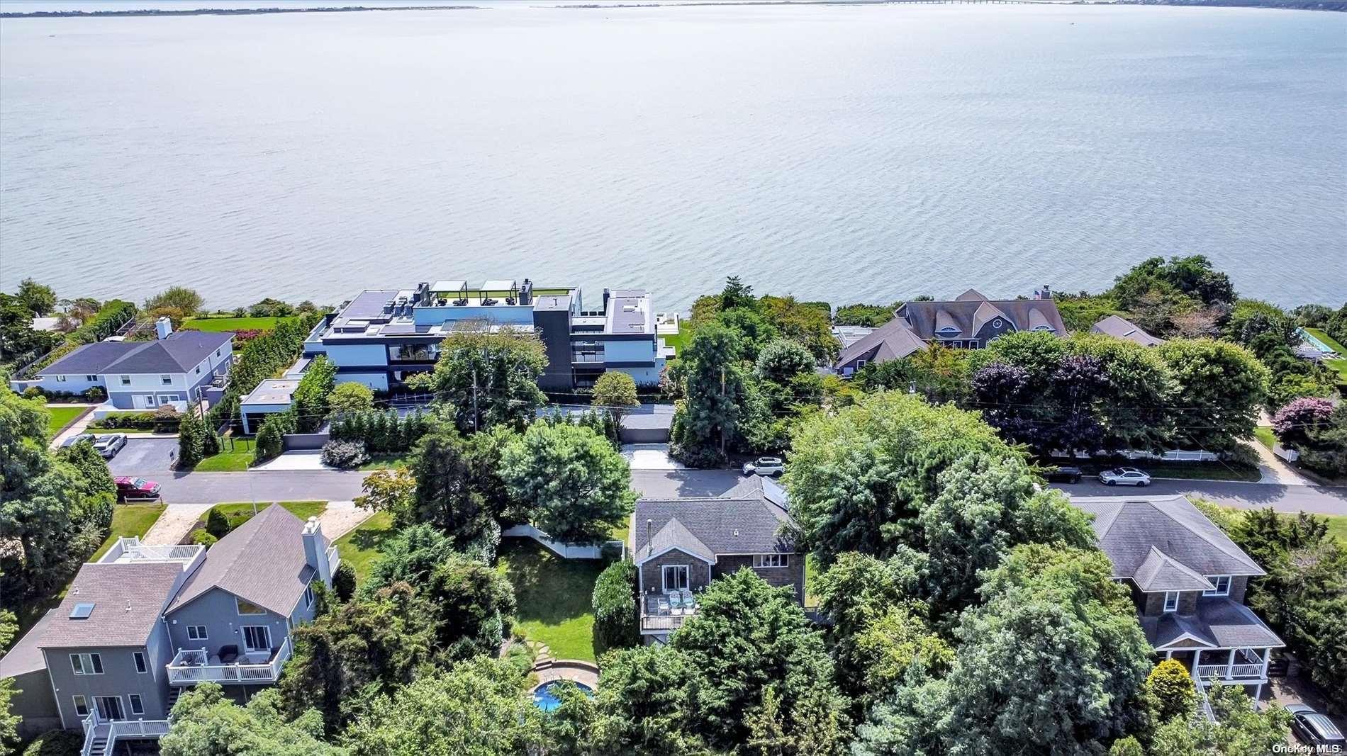 Single Family Oceanview  Suffolk County, NY 11968, MLS-L3584881-6
