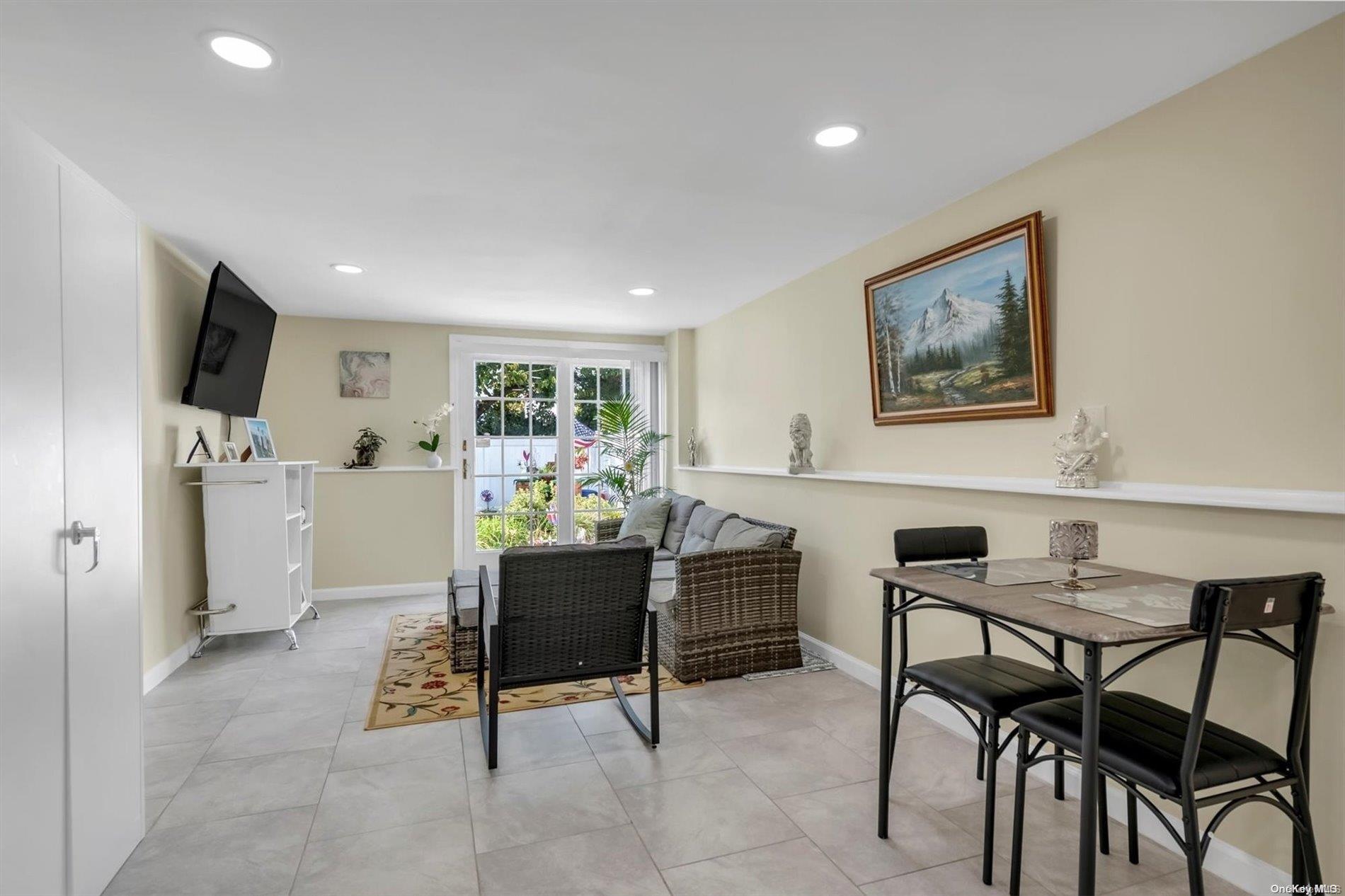Single Family 87th  Queens, NY 11414, MLS-L3585019-3