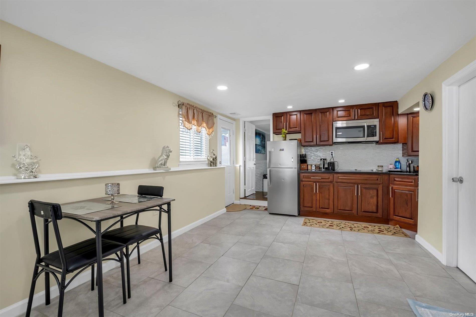 Single Family 87th  Queens, NY 11414, MLS-L3585019-4