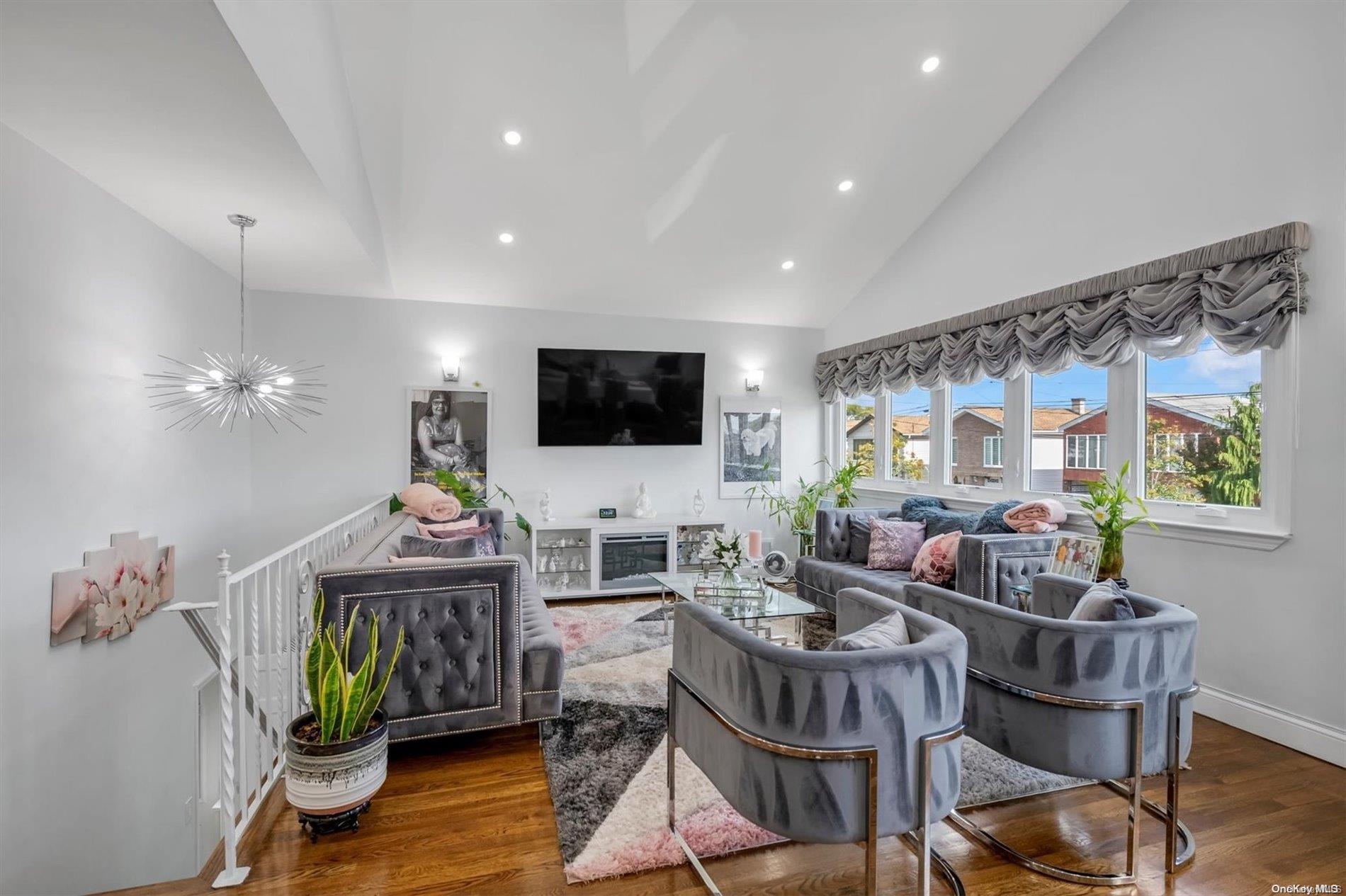 Single Family 87th  Queens, NY 11414, MLS-L3585019-9