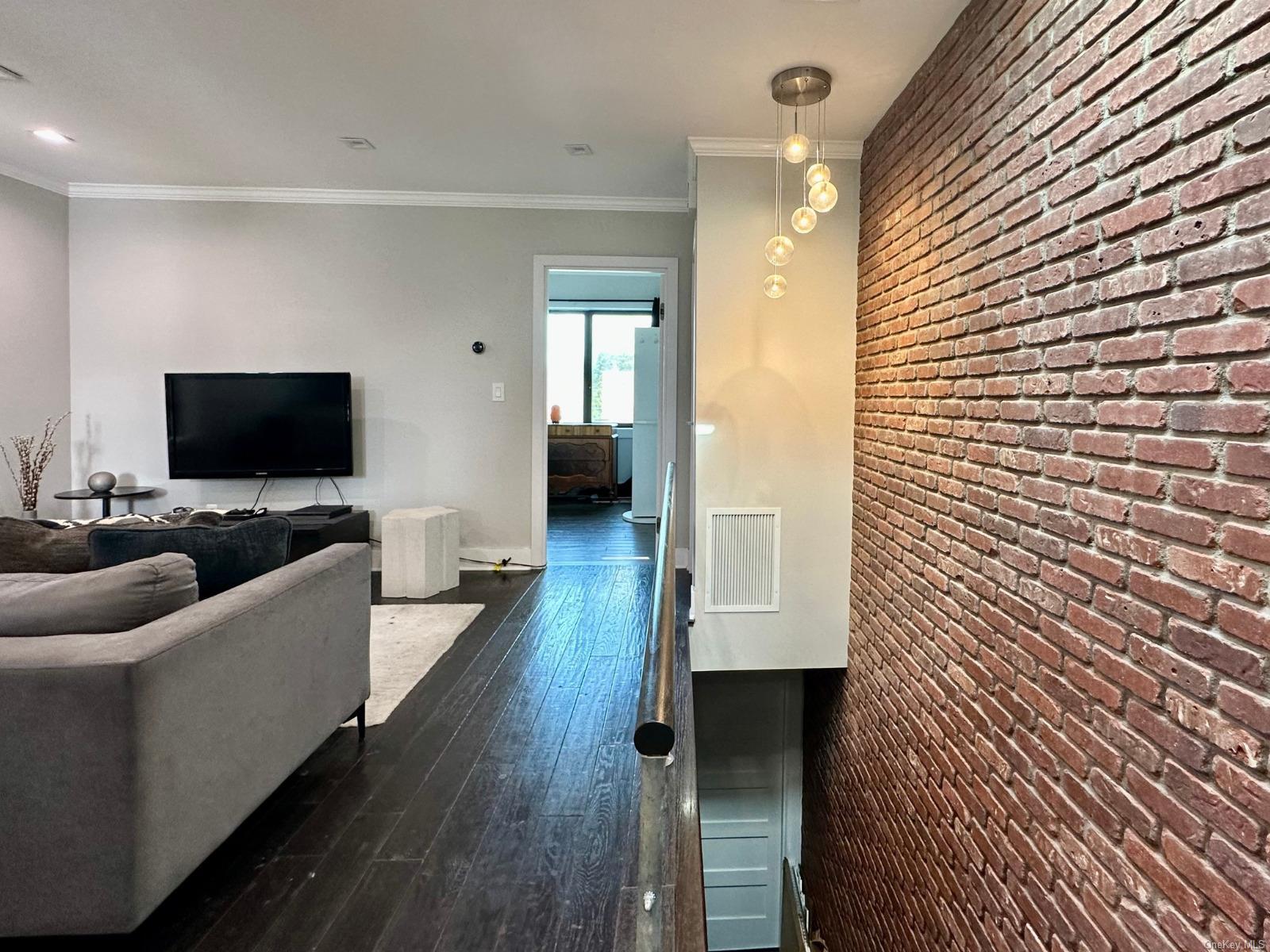 Single Family Ditmars  Queens, NY 11105, MLS-L3585178-7