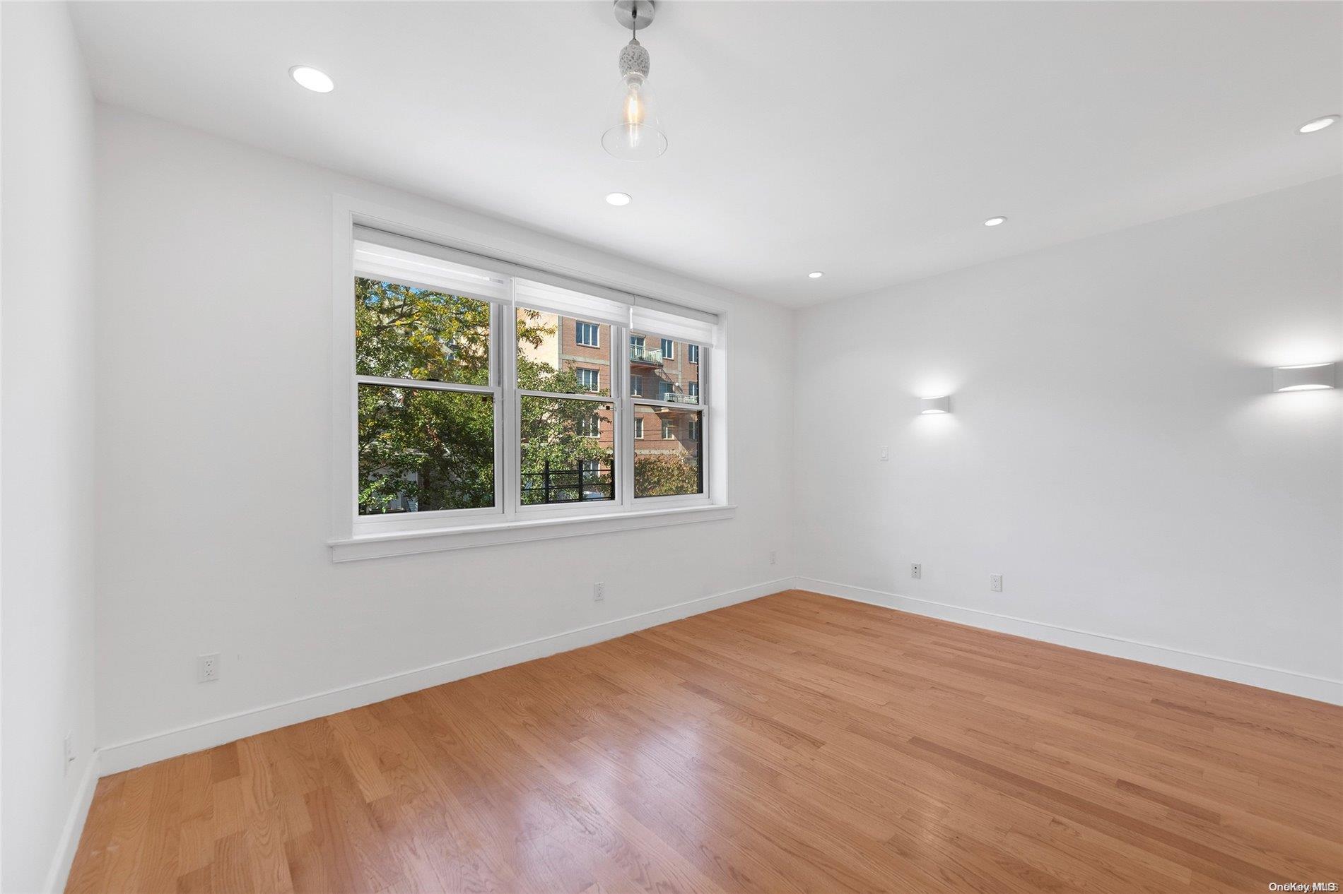 Condo 19th  Brooklyn, NY 11229, MLS-L3585309-4