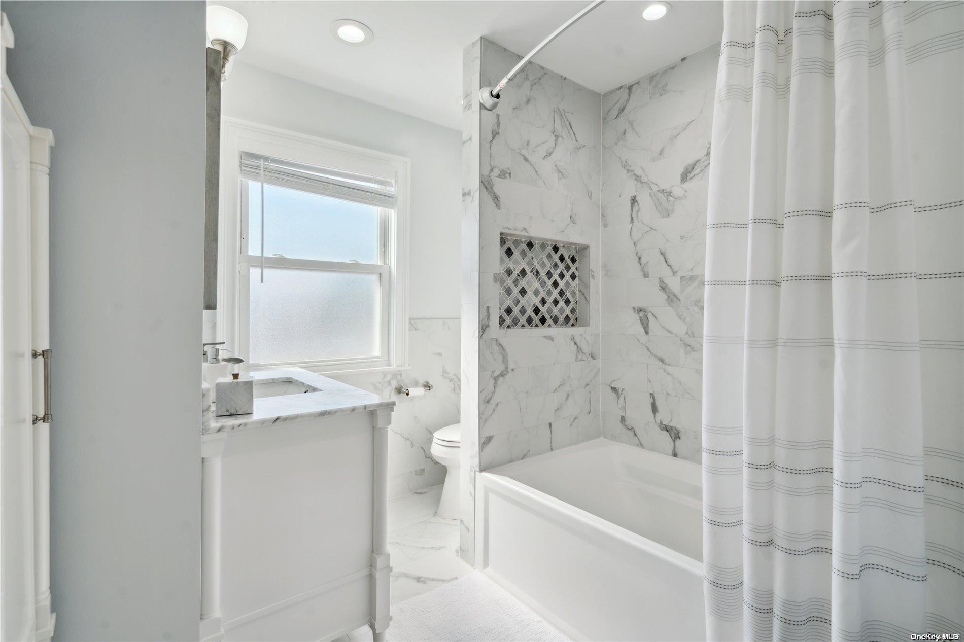 Single Family 219th  Queens, NY 11428, MLS-L3585470-20