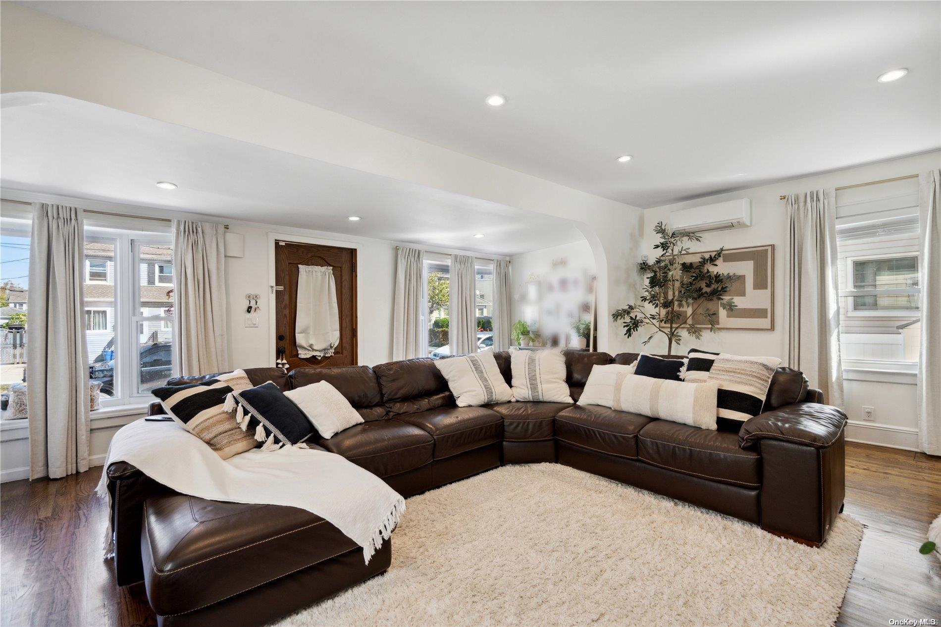 Single Family 219th  Queens, NY 11428, MLS-L3585470-8
