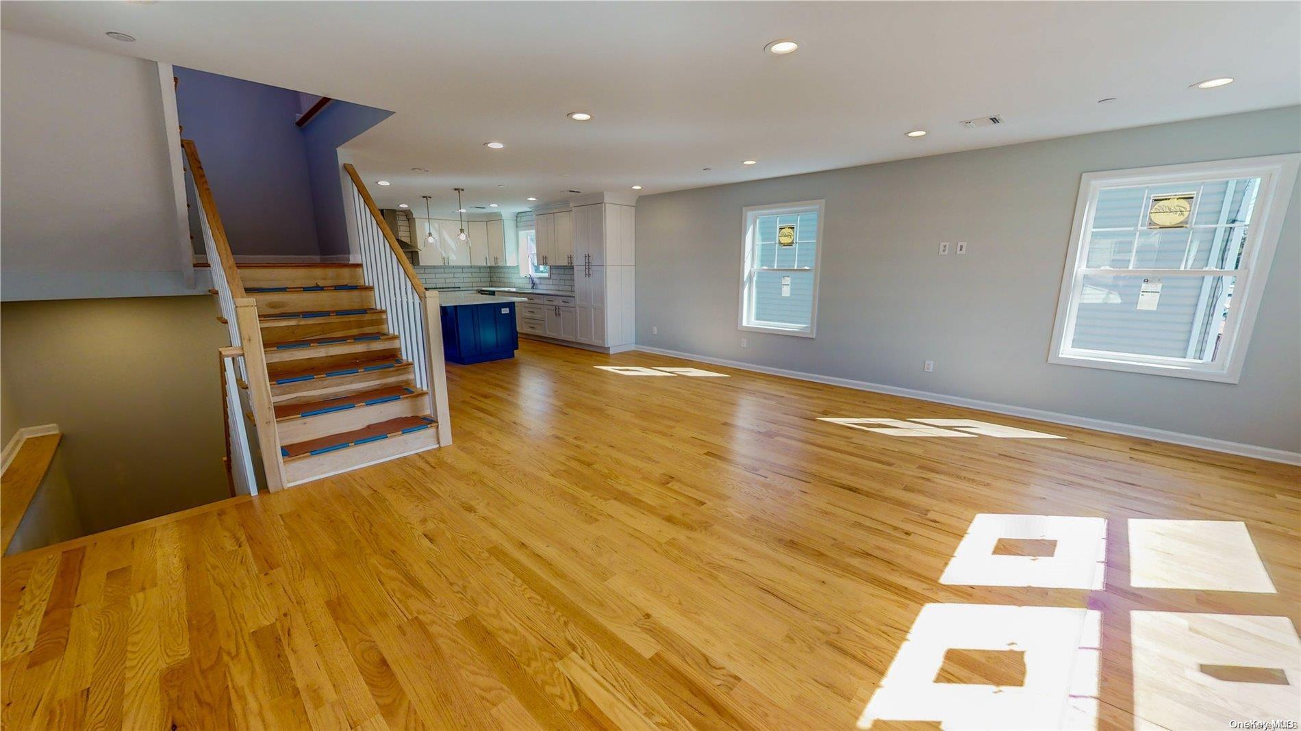 Single Family North  Nassau County, NY 11518, MLS-L3585487-2