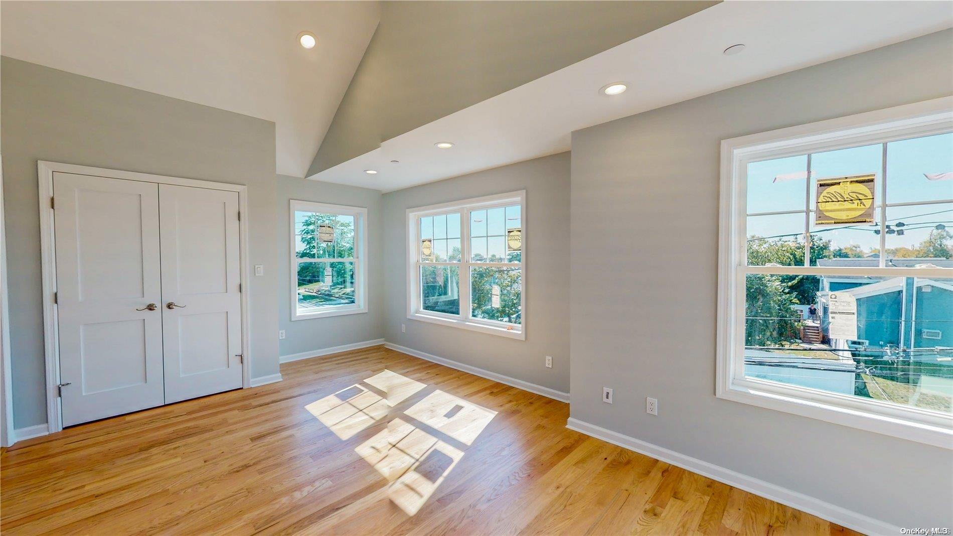 Single Family North  Nassau County, NY 11518, MLS-L3585487-20
