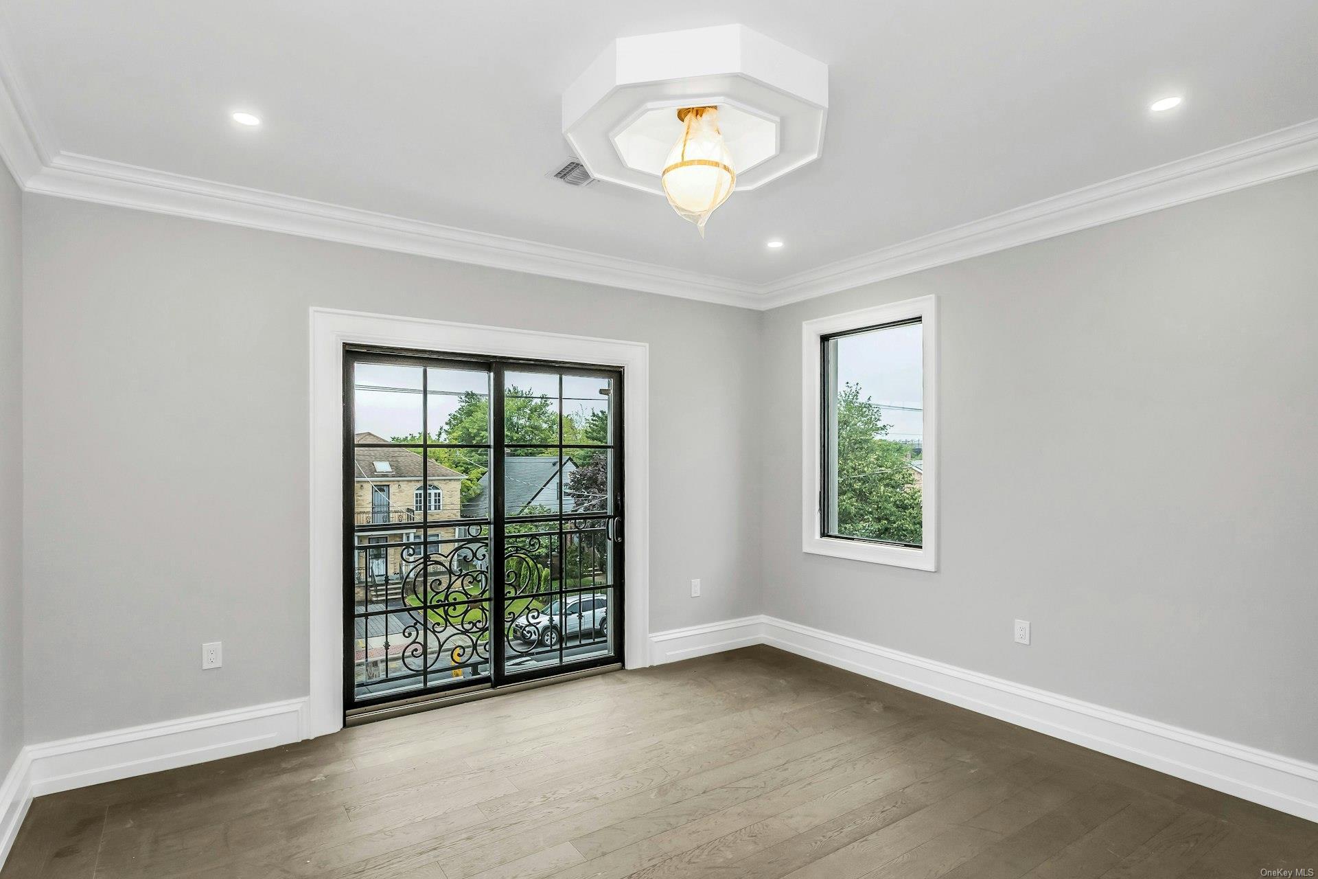 Single Family 81st  Queens, NY 11004, MLS-L3585539-18