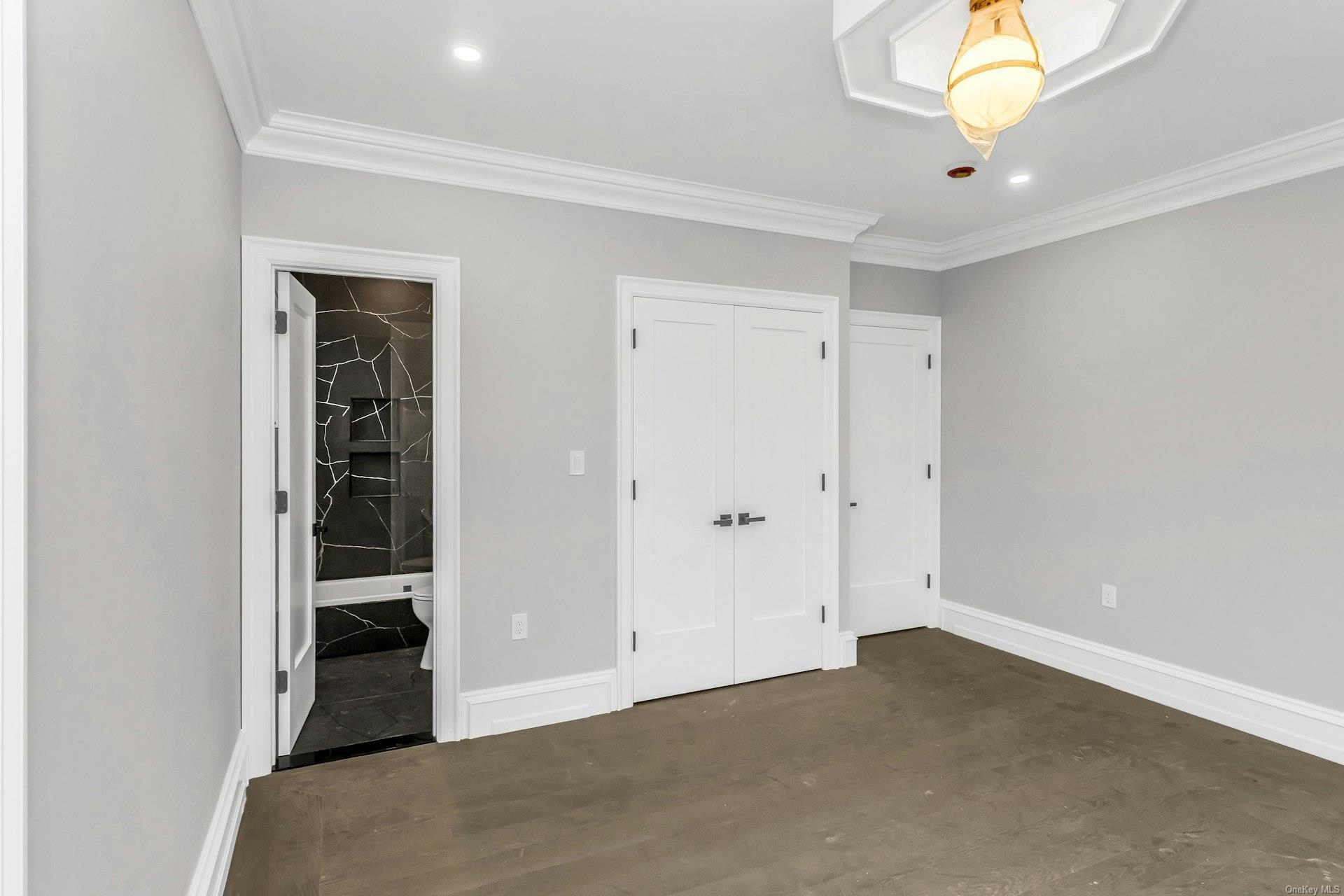 Single Family 81st  Queens, NY 11004, MLS-L3585539-19