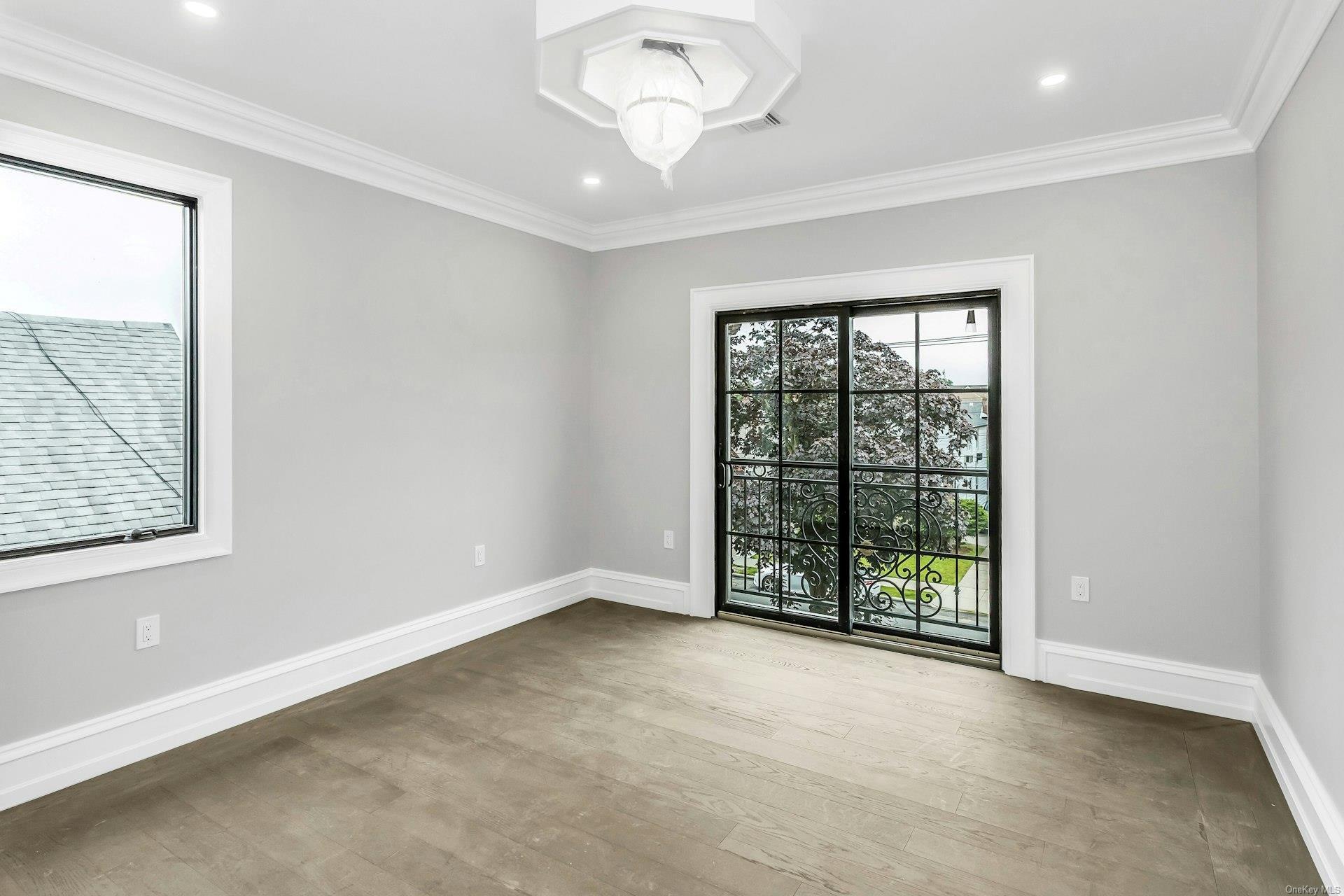 Single Family 81st  Queens, NY 11004, MLS-L3585539-21