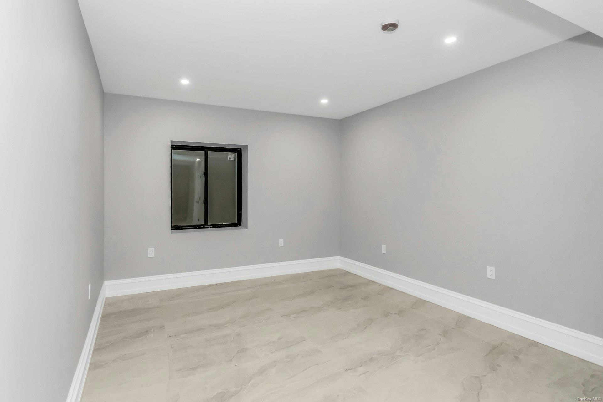 Single Family 81st  Queens, NY 11004, MLS-L3585539-26