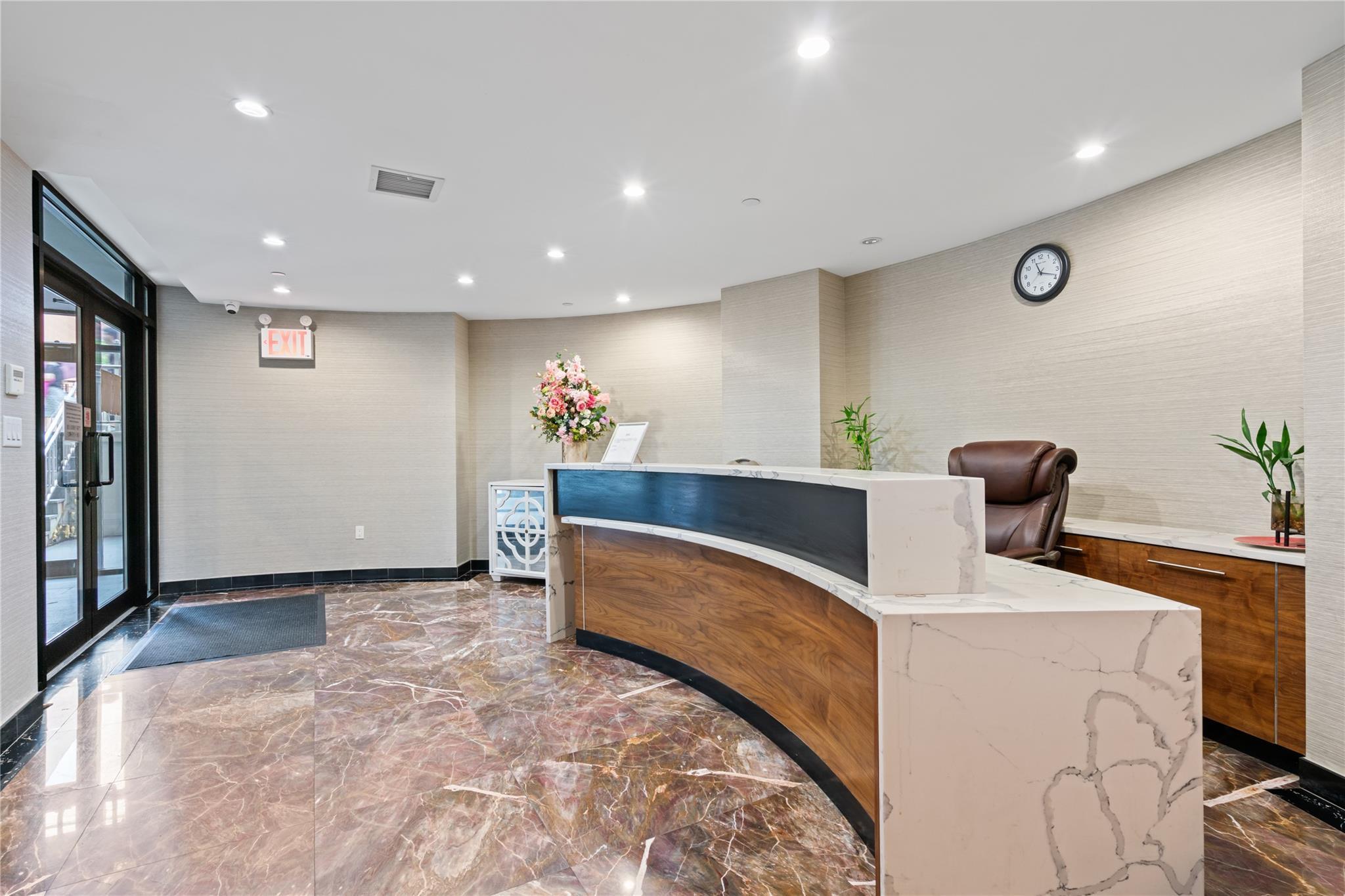 Condo 41st  Queens, NY 11355, MLS-L3585876-4