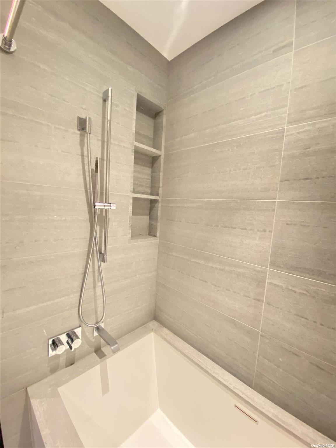 Condo South  Manhattan, NY 10002, MLS-L3585954-14