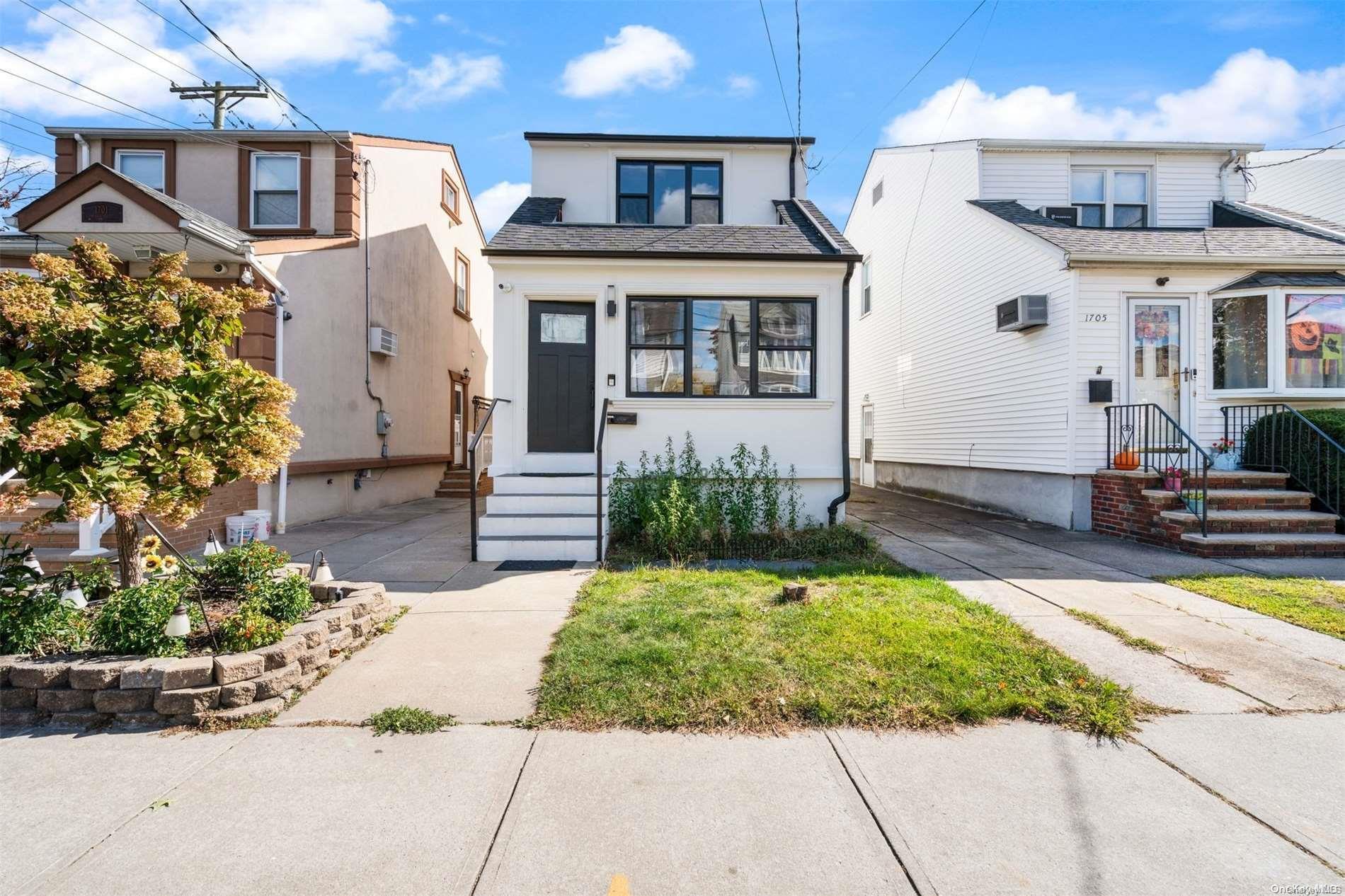 Single Family Murray  Queens, NY 11357, MLS-L3585957-32