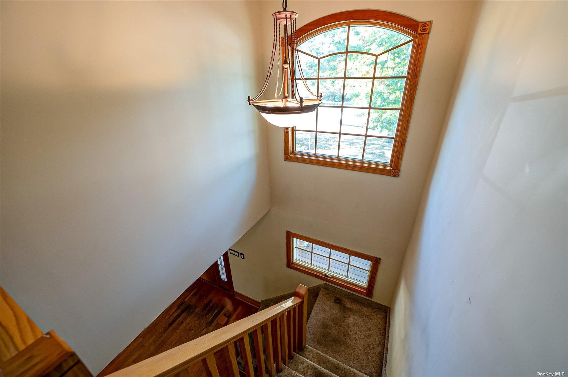 Single Family Hollins  Suffolk County, NY 11730, MLS-L3586031-12