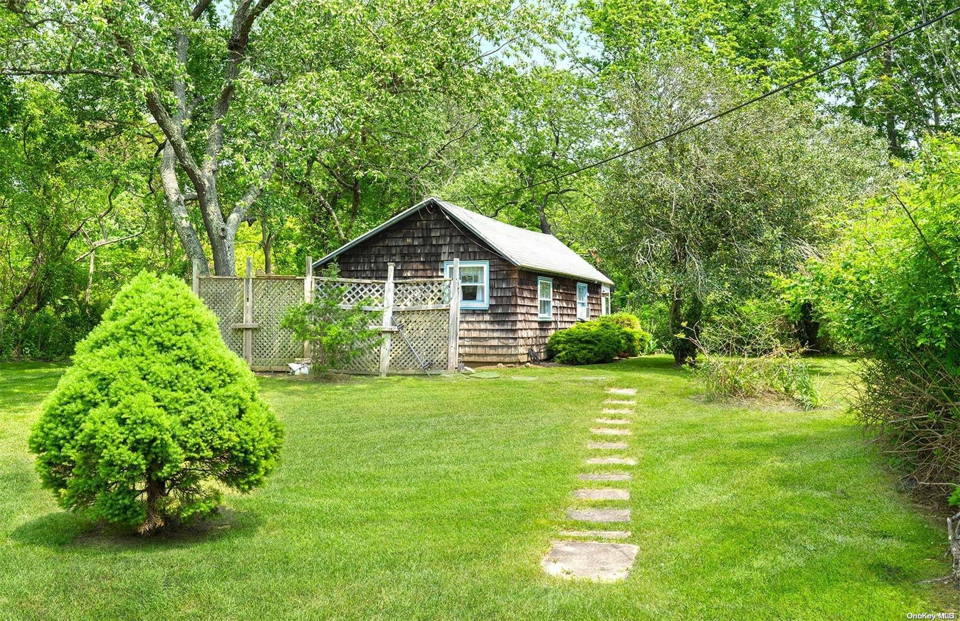 Single Family Lower 7 Ponds  Suffolk County, NY 11976, MLS-L3586103-31