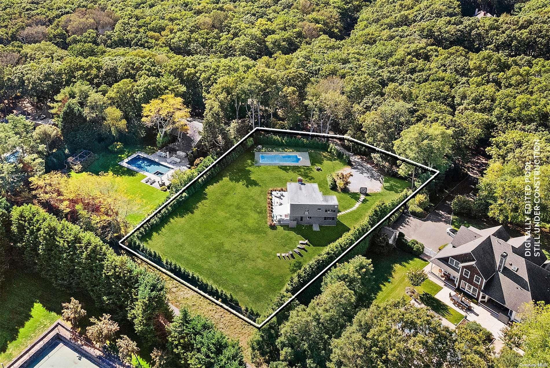 Single Family Edge Of Woods  Suffolk County, NY 11976, MLS-L3586117-2