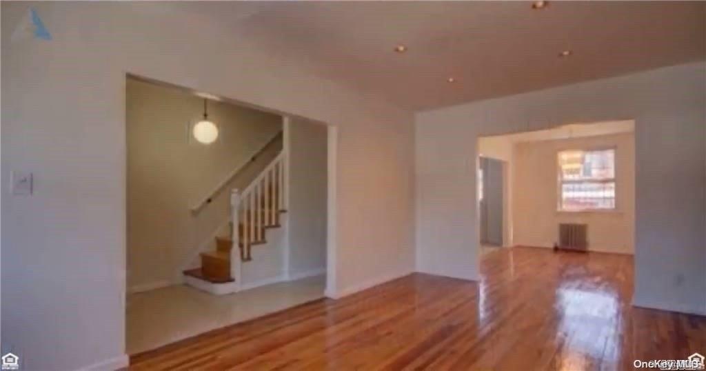 Single Family 249th  Queens, NY 11426, MLS-L3586250-10