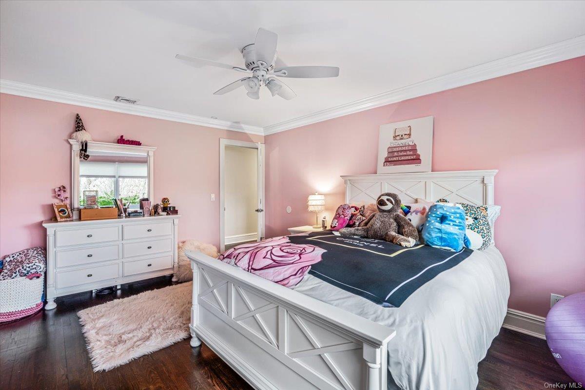 Single Family Ridge  Nassau County, NY 11765, MLS-L3586305-39