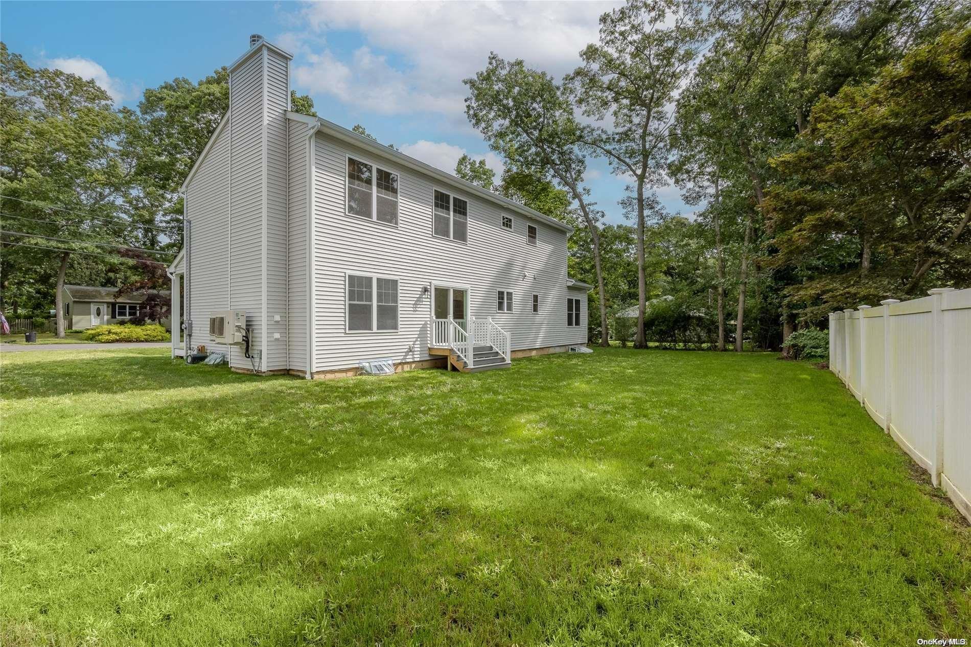 Single Family Zenith  Suffolk County, NY 11778, MLS-L3586365-3