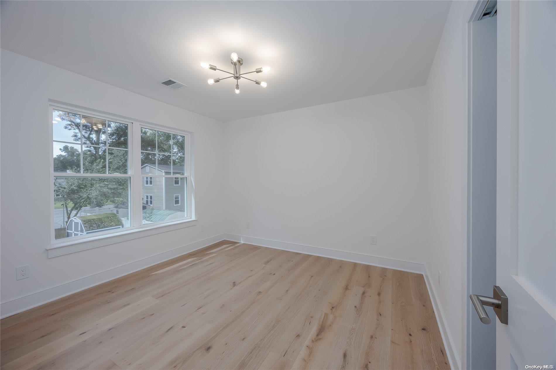 Single Family Zenith  Suffolk County, NY 11778, MLS-L3586365-31