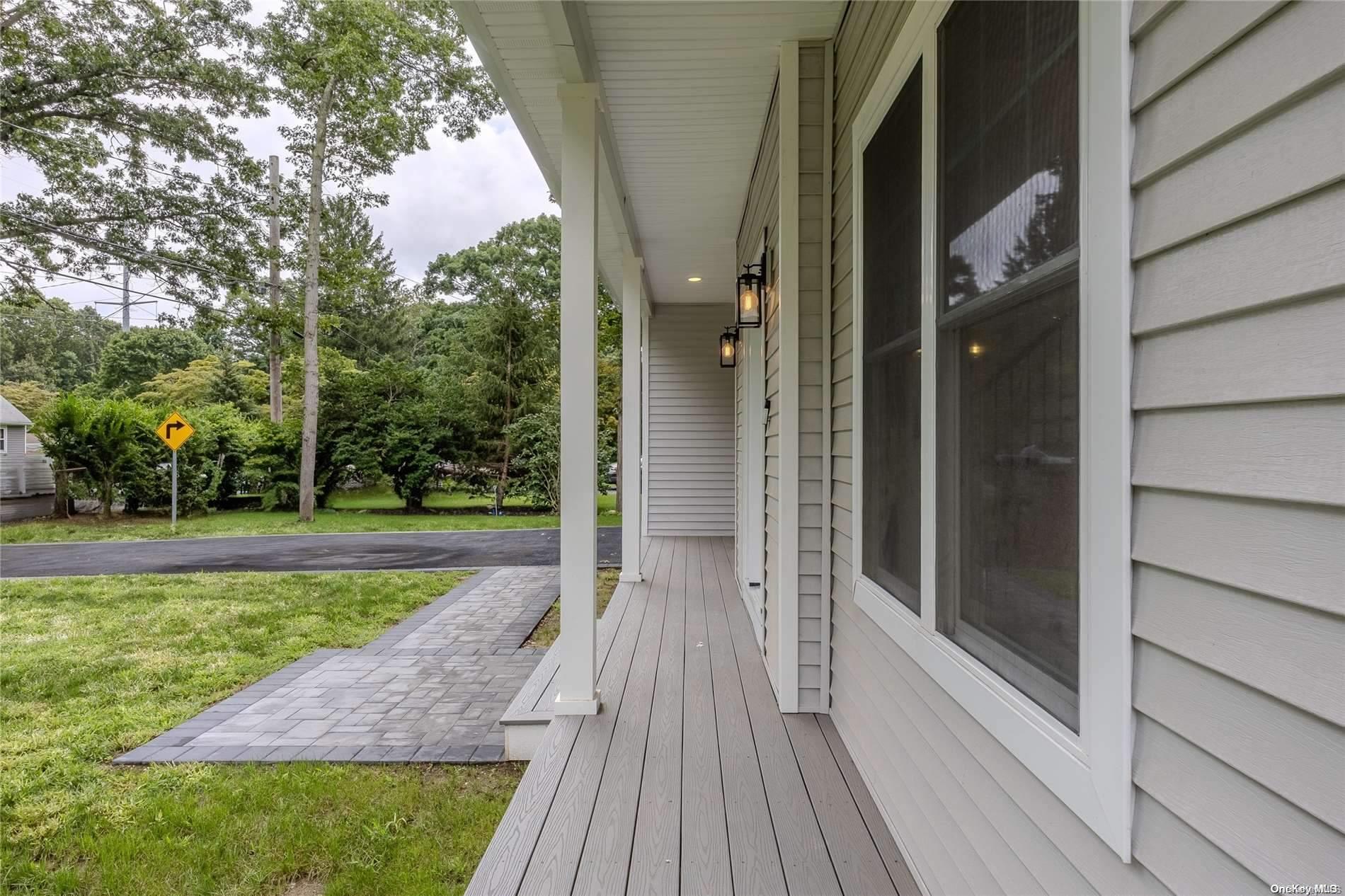 Single Family Zenith  Suffolk County, NY 11778, MLS-L3586365-6