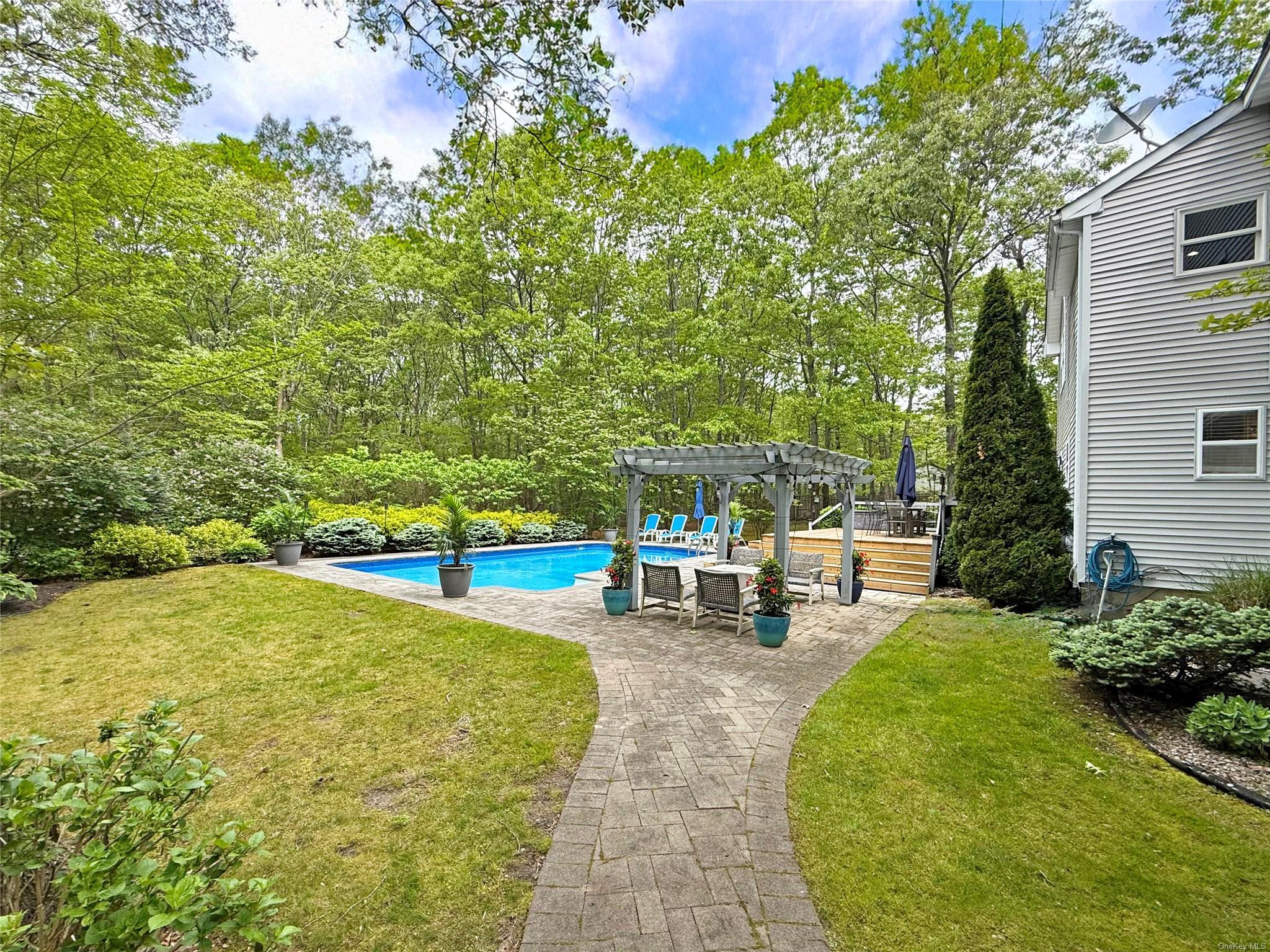 Single Family Diane  Suffolk County, NY 11949, MLS-L3586412-38