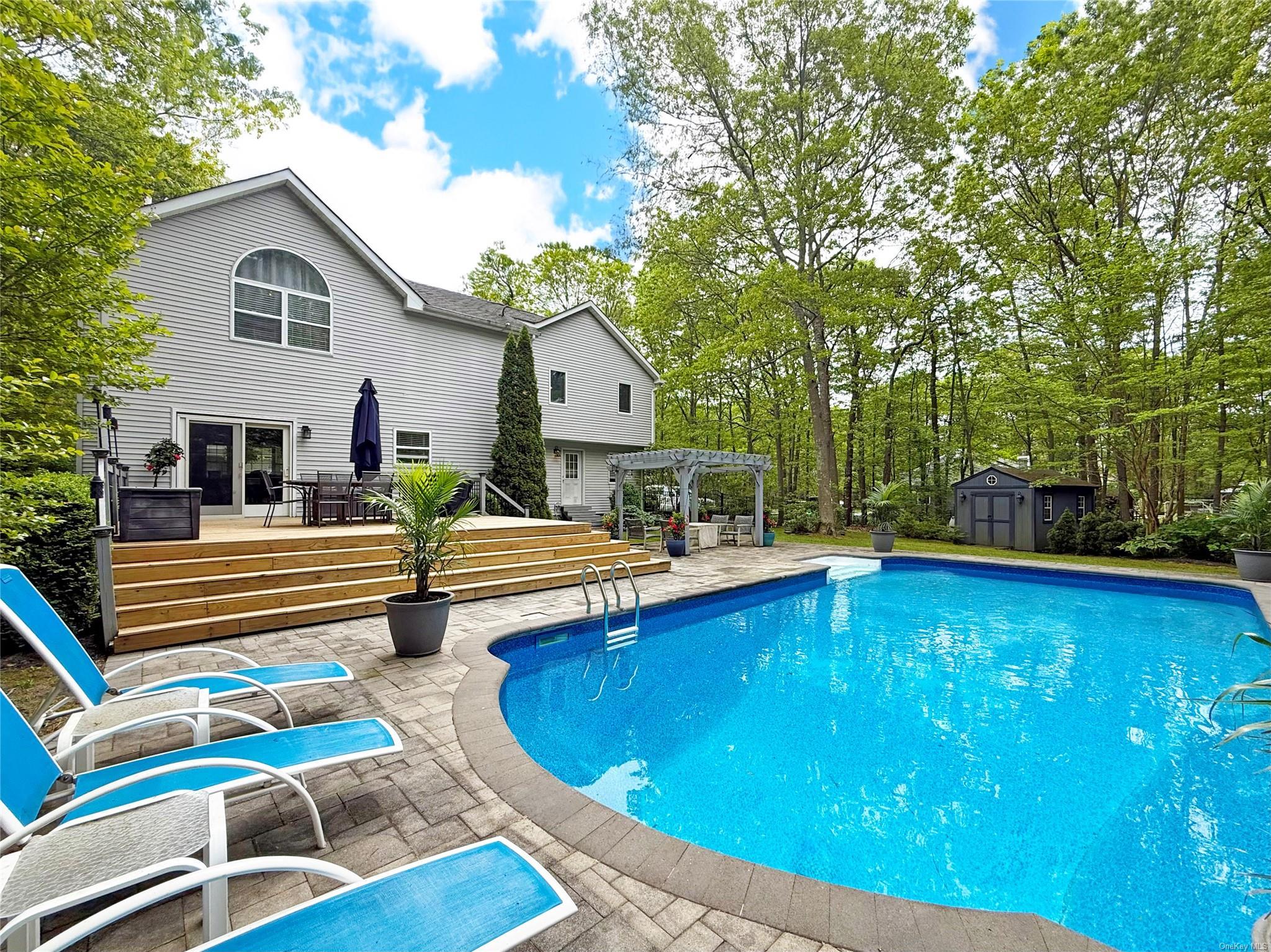 Single Family Diane  Suffolk County, NY 11949, MLS-L3586412-4