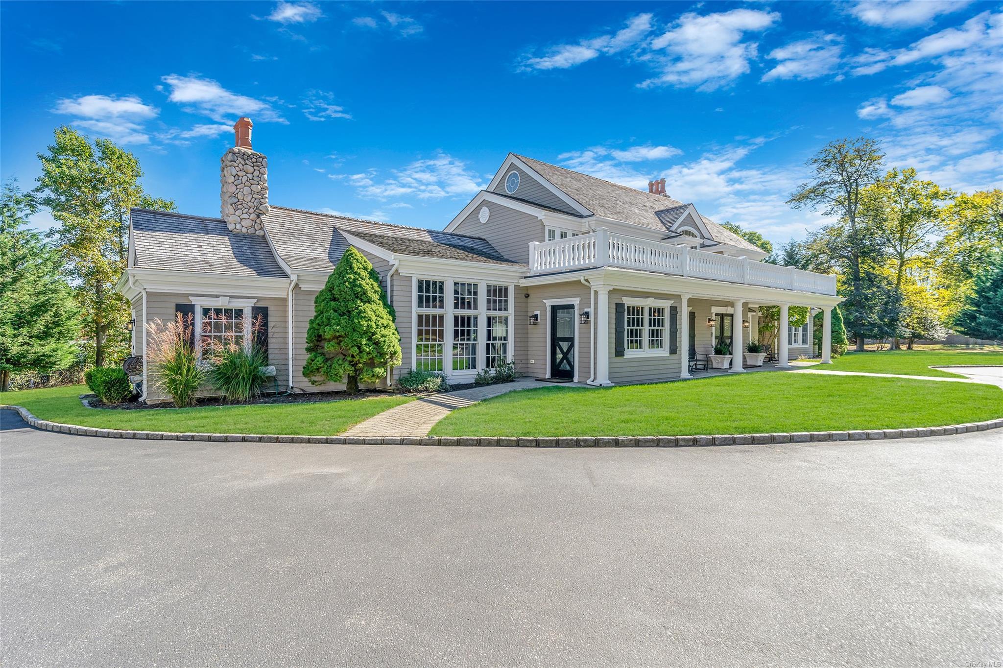 Single Family Maple  Suffolk County, NY 11751, MLS-L3586504-3