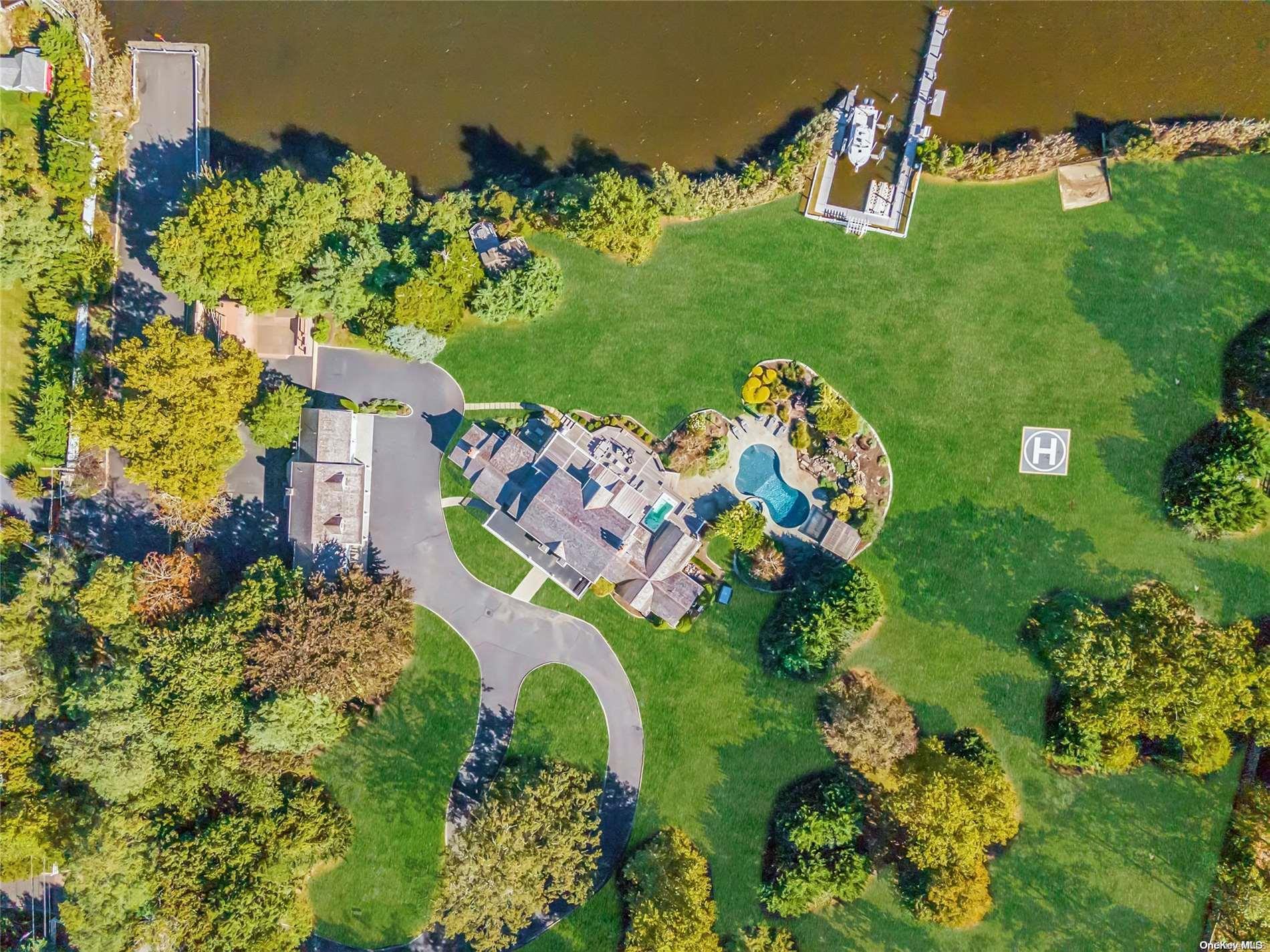 Single Family Maple  Suffolk County, NY 11751, MLS-L3586504-6