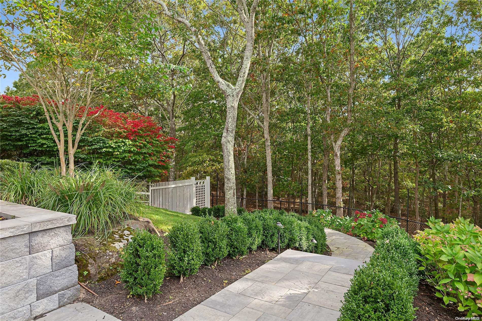 Single Family Fourteen Hills  Suffolk County, NY 11963, MLS-L3586786-27