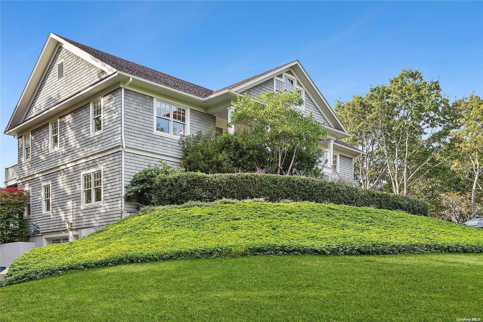 Single Family Fourteen Hills  Suffolk County, NY 11963, MLS-L3586786-5
