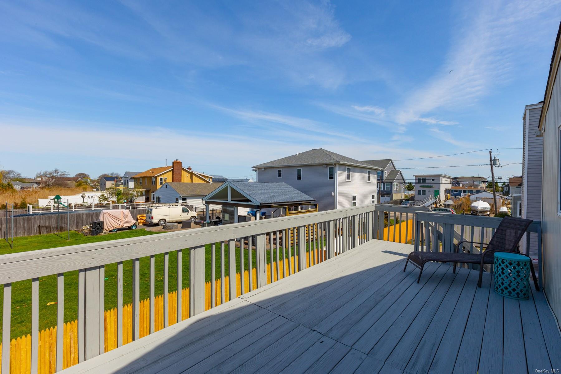 Single Family Bayview Avenue W  Suffolk County, NY 11757, MLS-L3587033-20