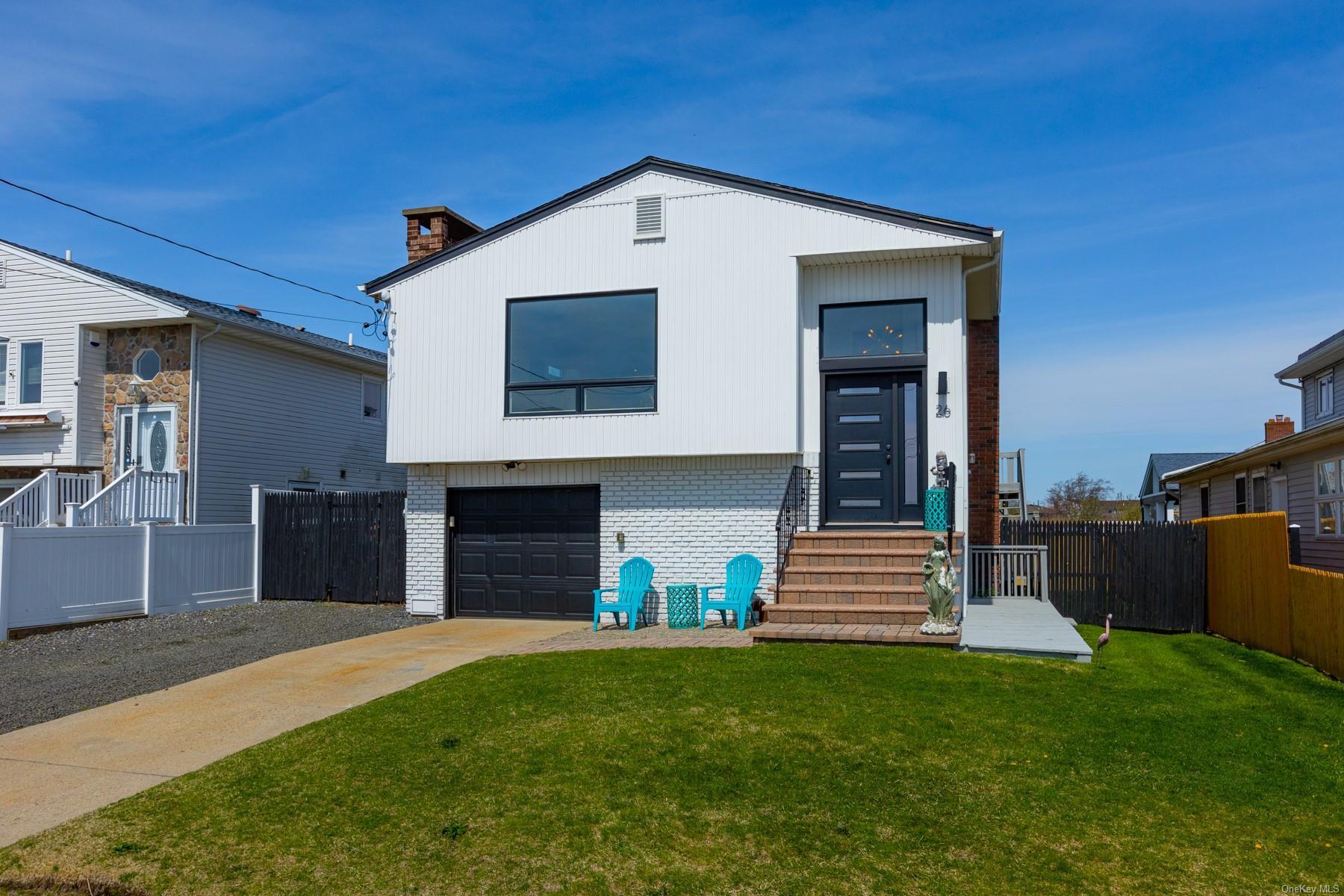 Single Family Bayview Avenue W  Suffolk County, NY 11757, MLS-L3587033-28
