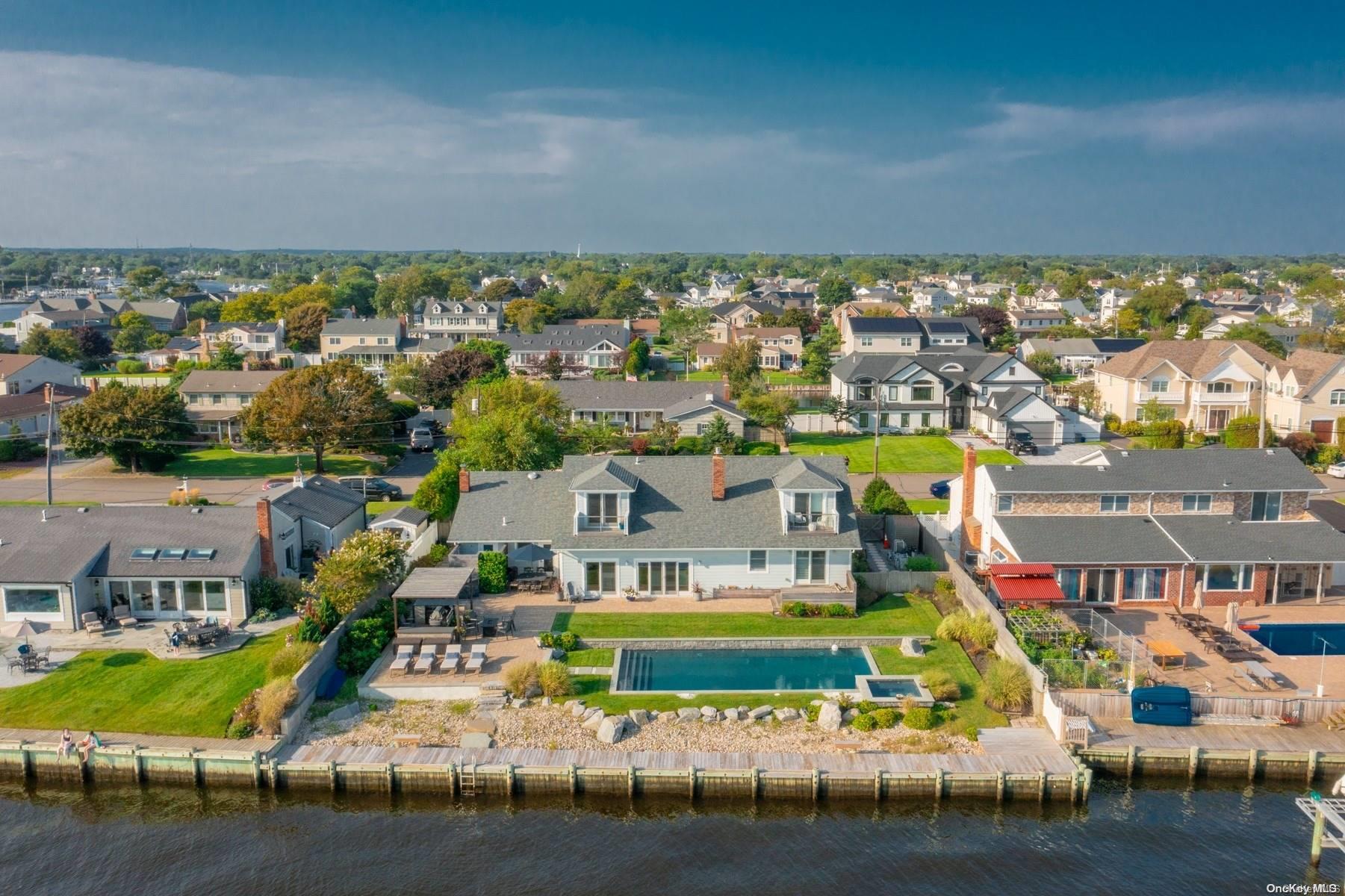 Single Family Lucinda  Suffolk County, NY 11702, MLS-L3587151-27
