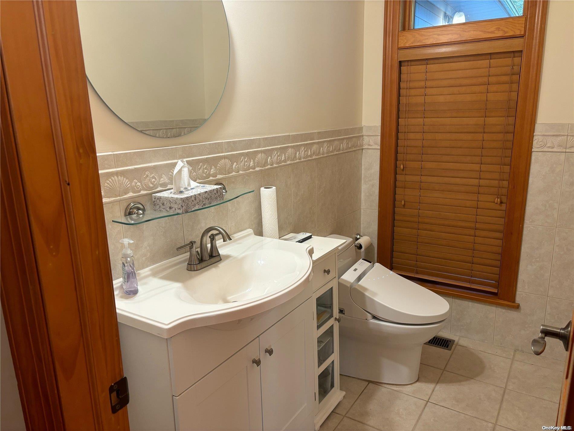 Single Family Flax Pond Woods  Suffolk County, NY 11733, MLS-L3587349-18
