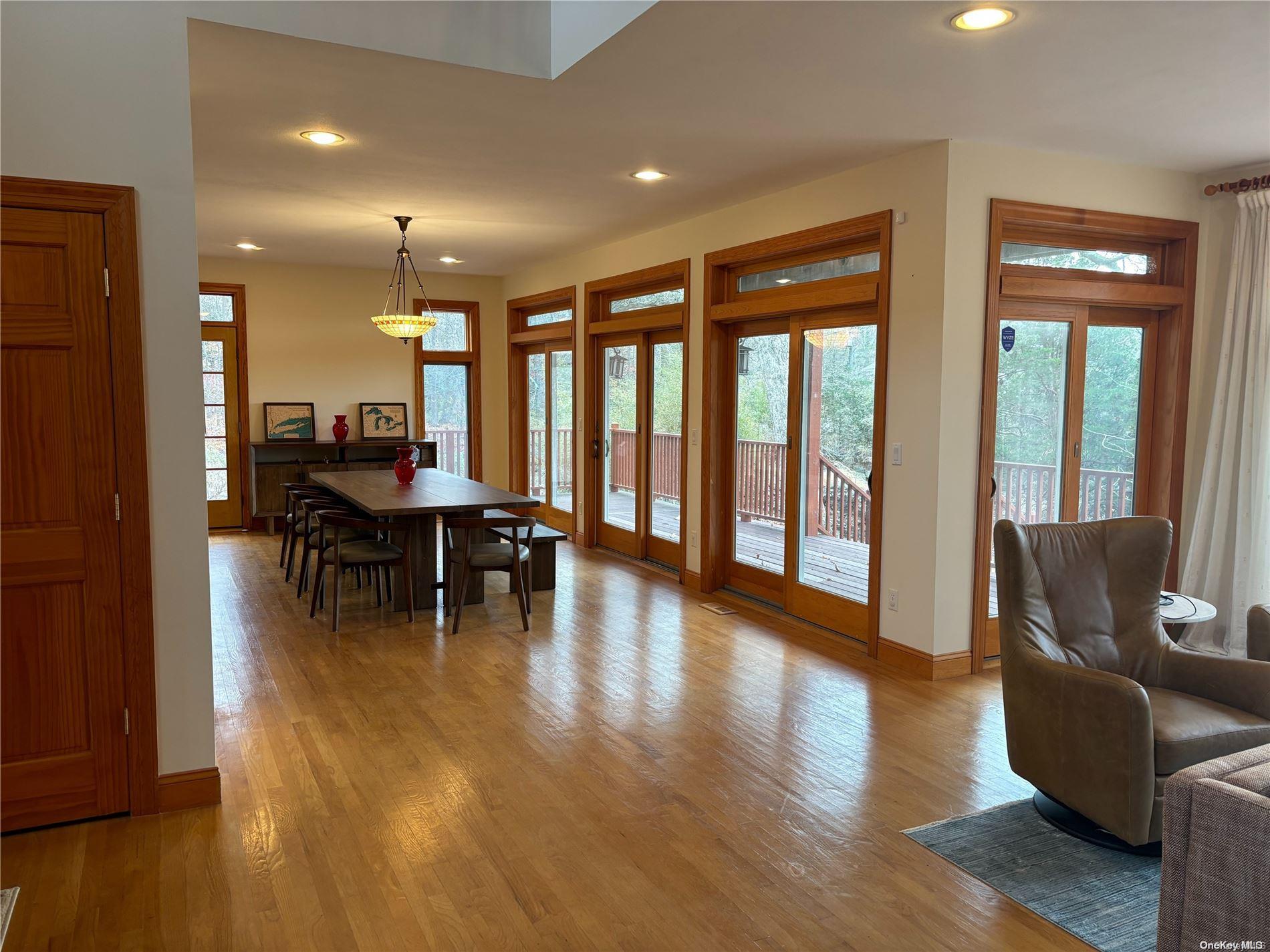 Single Family Flax Pond Woods  Suffolk County, NY 11733, MLS-L3587349-7
